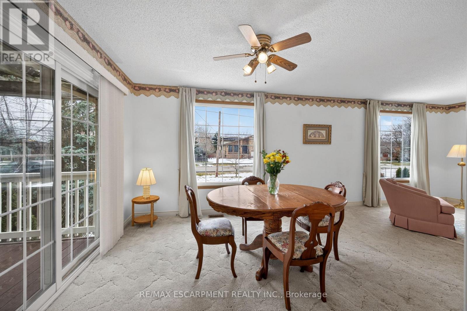 4 Hunter Road, Grimsby, Ontario  L3M 4A4 - Photo 17 - X12807130