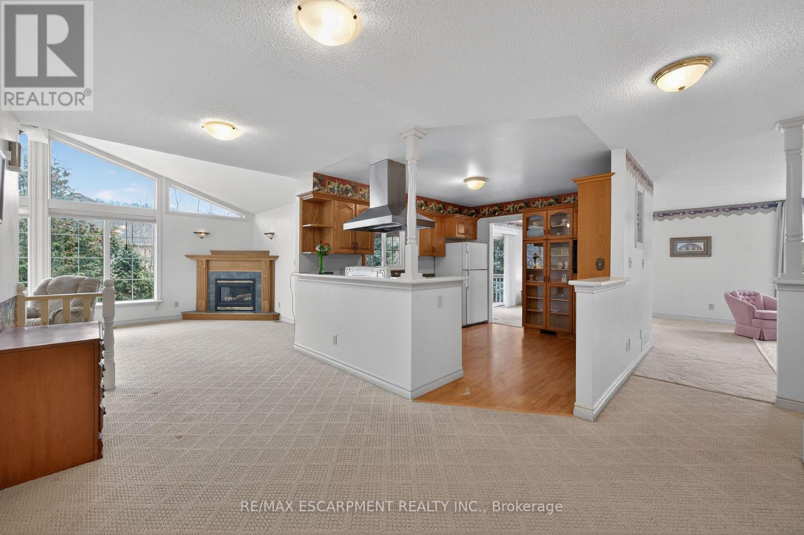 4 Hunter Road, Grimsby, Ontario  L3M 4A4 - Photo 23 - X12807130