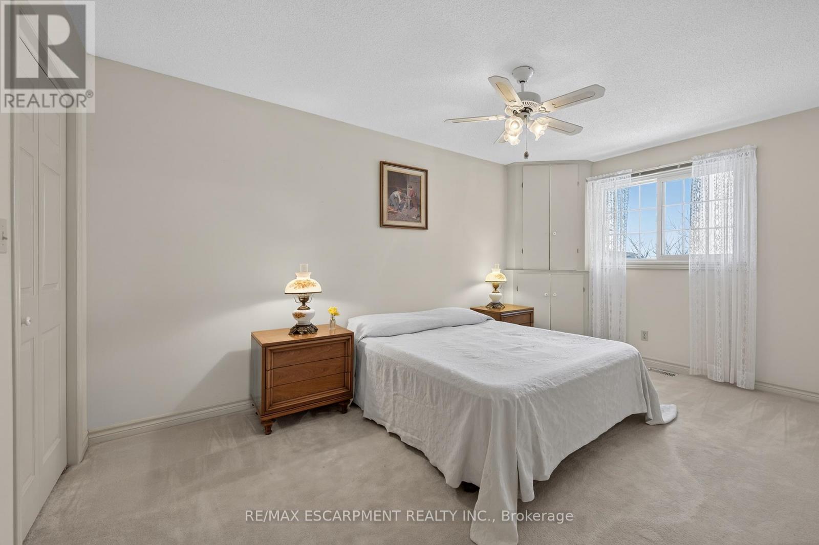 4 Hunter Road, Grimsby, Ontario  L3M 4A4 - Photo 28 - X12807130