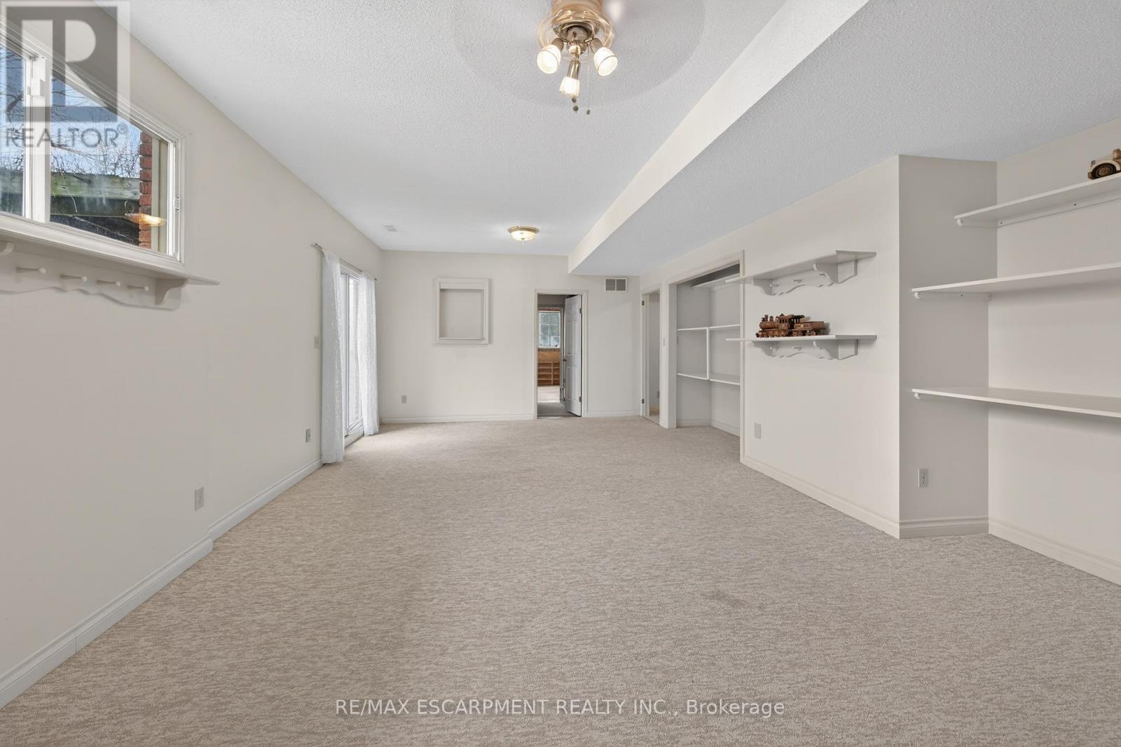 4 Hunter Road, Grimsby, Ontario  L3M 4A4 - Photo 41 - X12807130