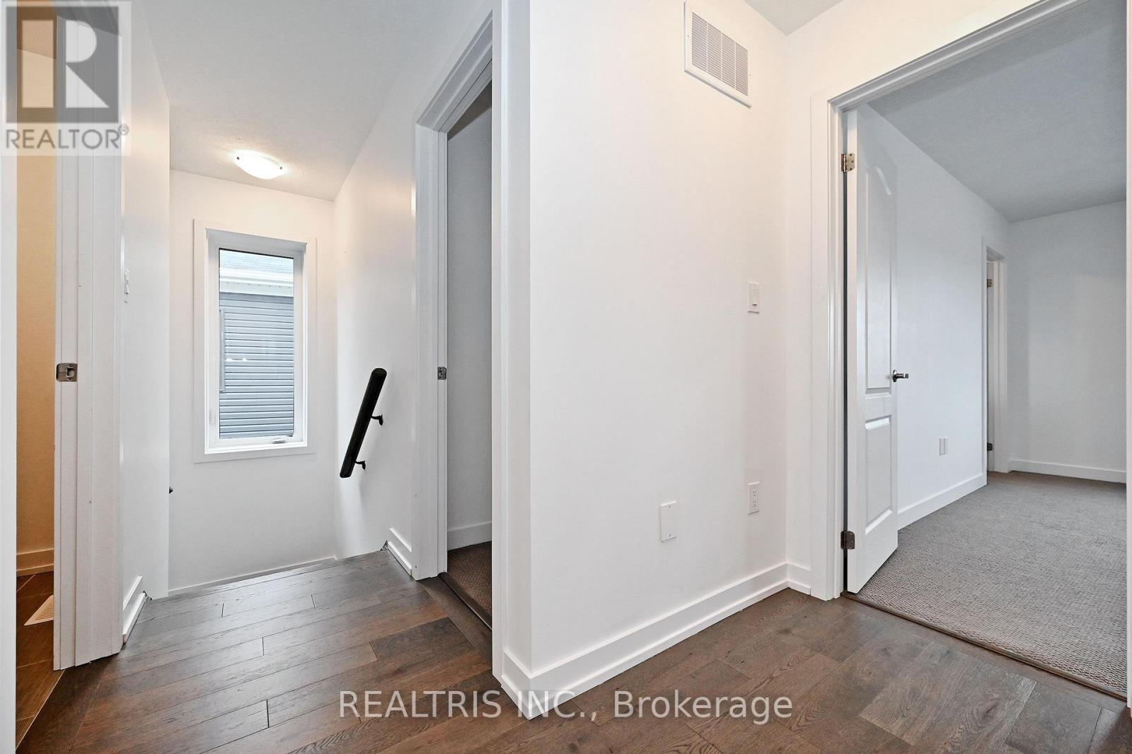 84 Hawick Crescent, Haldimand, Ontario  N3W 0G6 - Photo 16 - X12807158