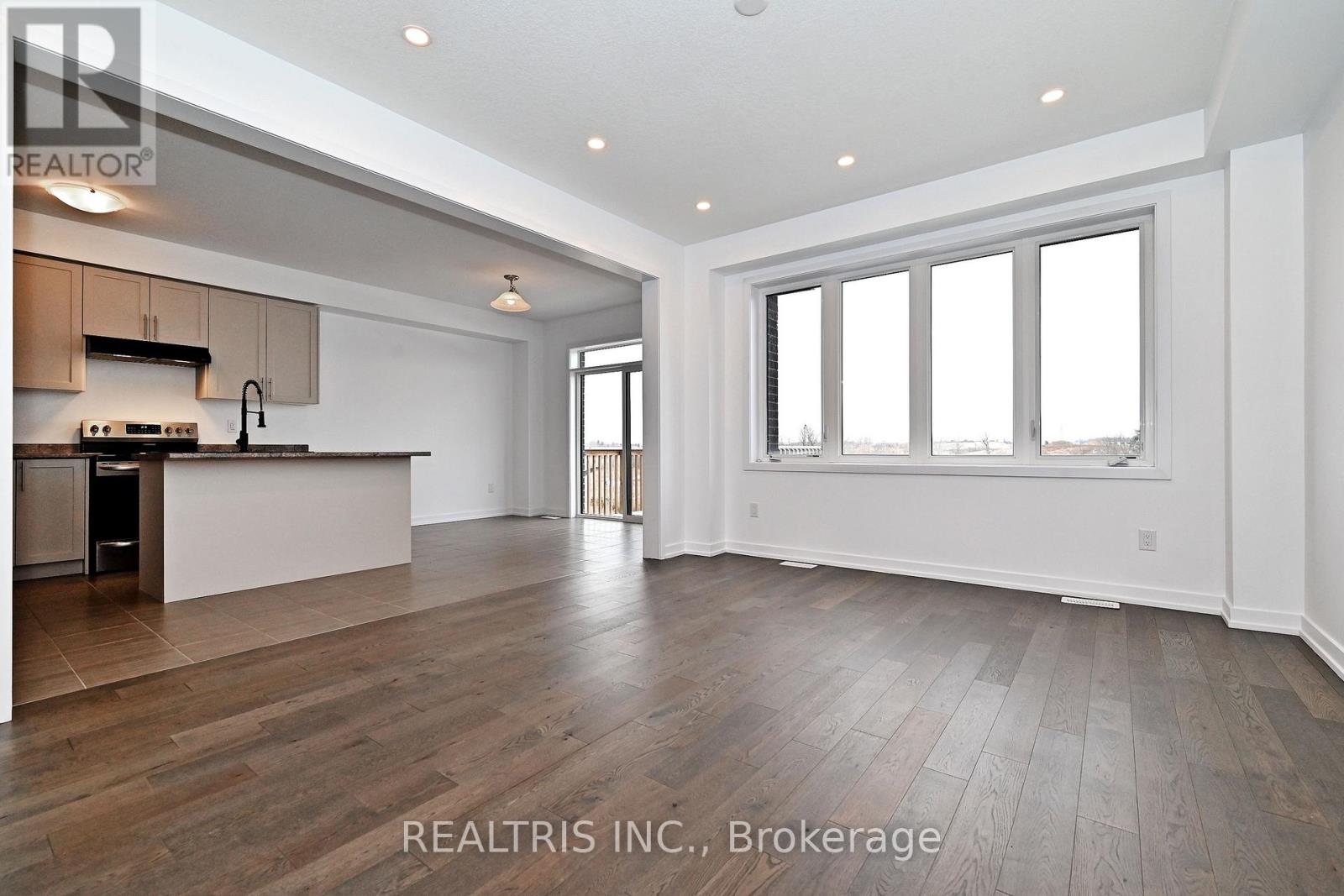 84 Hawick Crescent, Haldimand, Ontario  N3W 0G6 - Photo 6 - X12807158