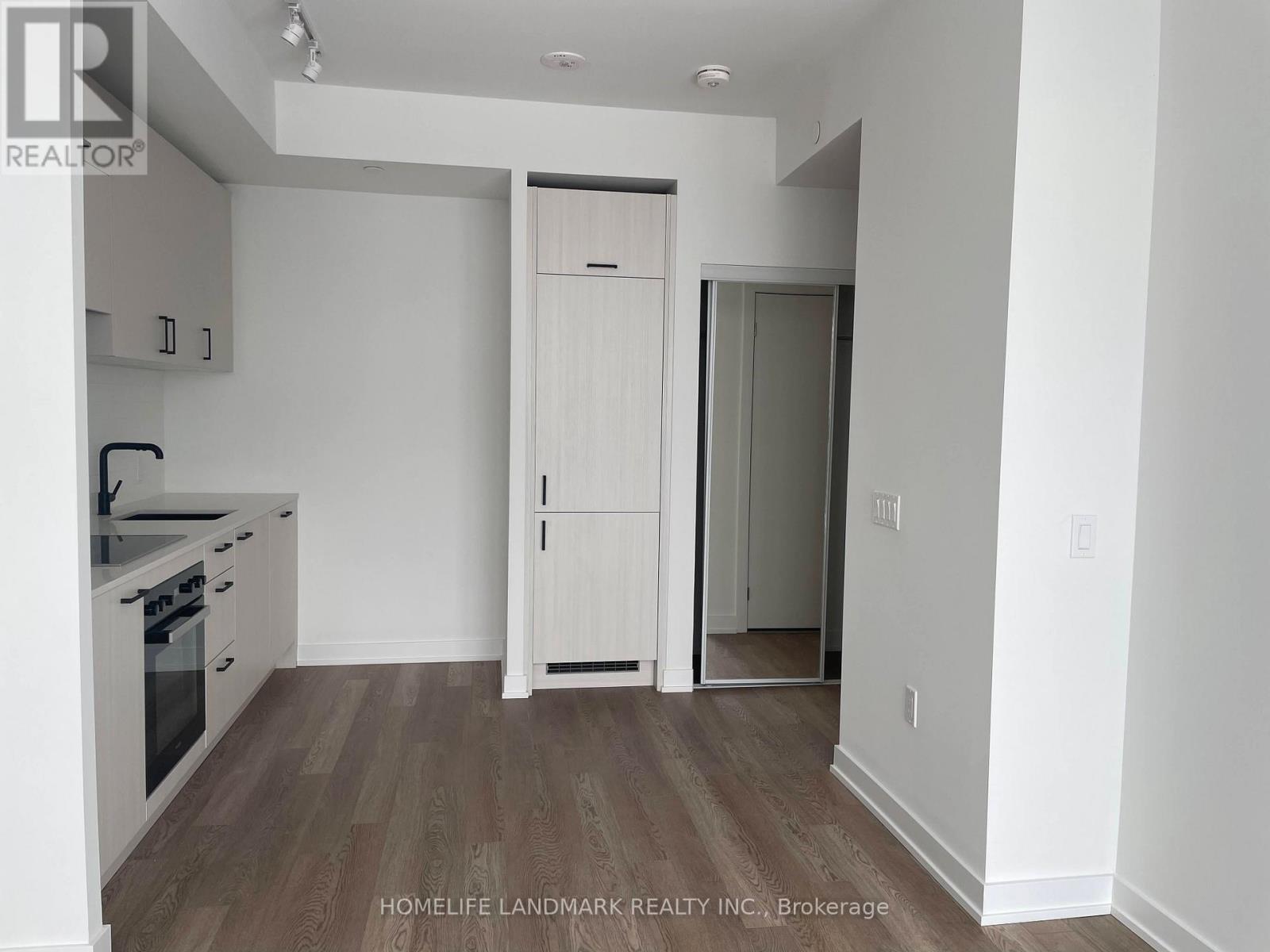 3018 - 1 Quarrington Lane, Toronto, Ontario  M3C 0S4 - Photo 5 - C12803972