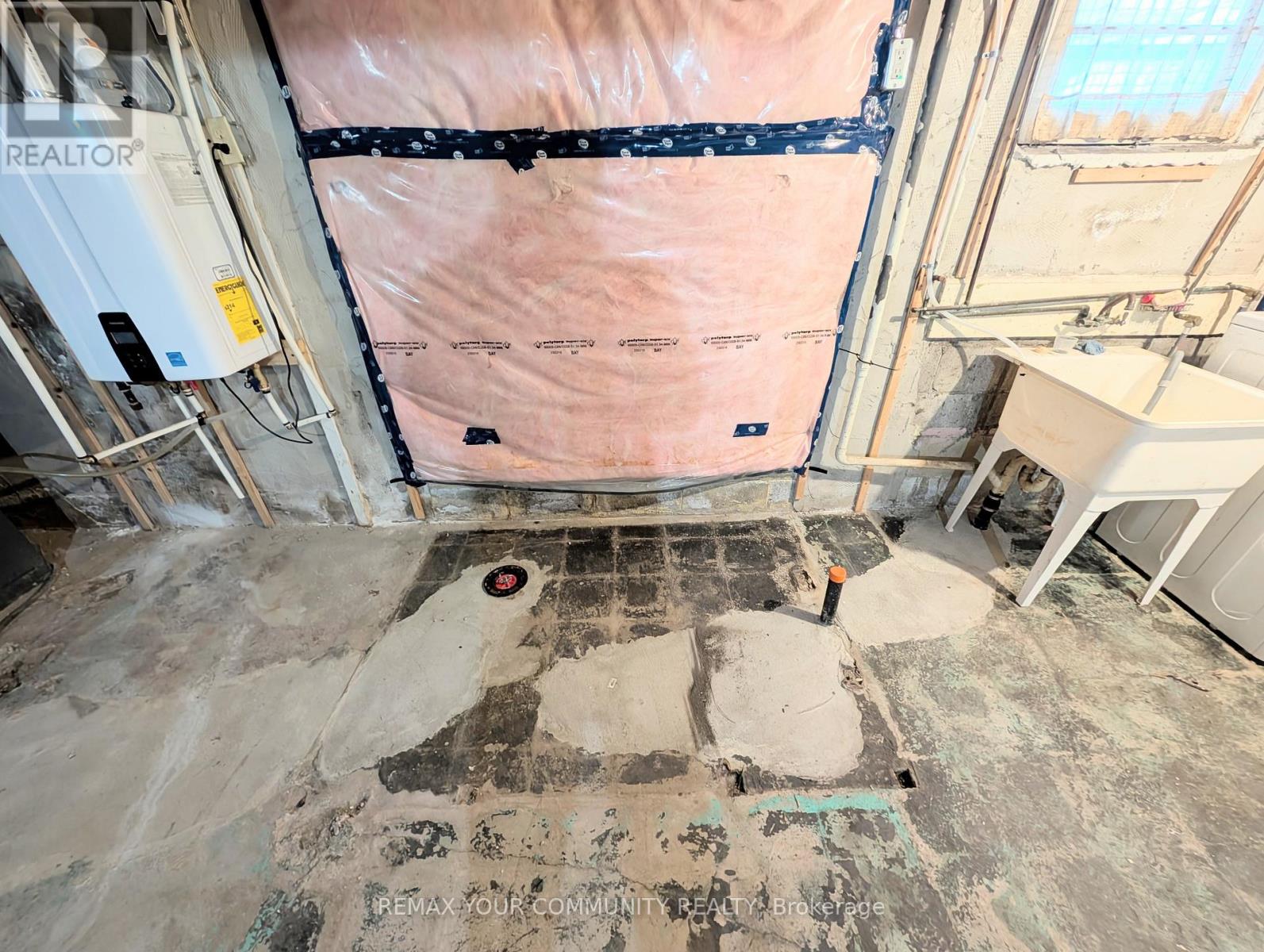 479 Dawes Road, Toronto, Ontario  M4B 2G5 - Photo 11 - E12804624