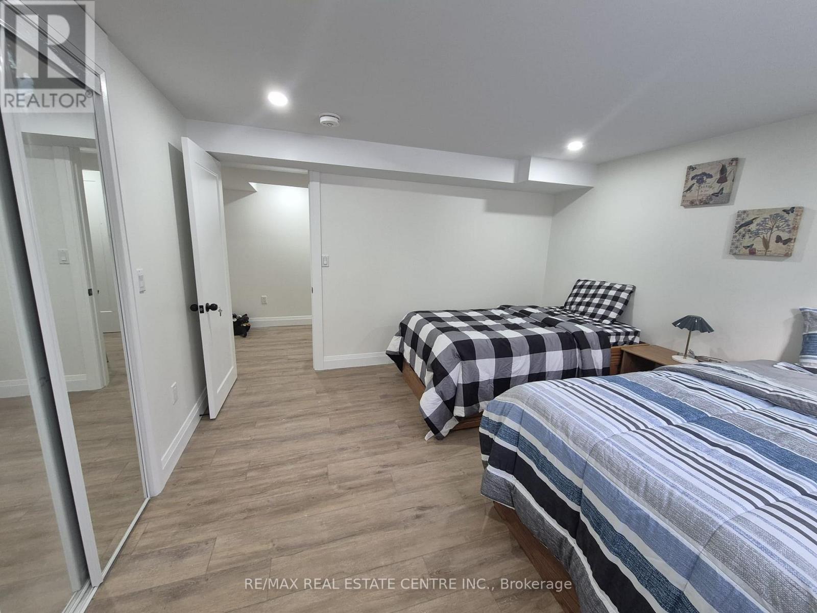 Legal Basement Unit - 1390 Conliffe Court, Mississauga, Ontario  L5C 1R3 - Photo 26 - W12650914