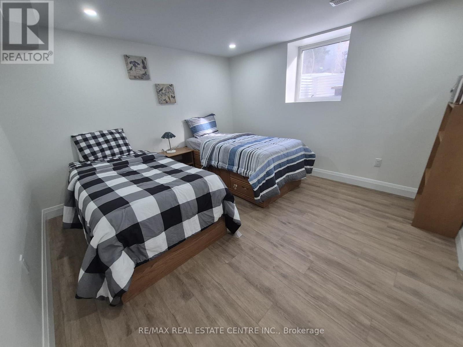 Legal Basement Unit - 1390 Conliffe Court, Mississauga, Ontario  L5C 1R3 - Photo 23 - W12650914