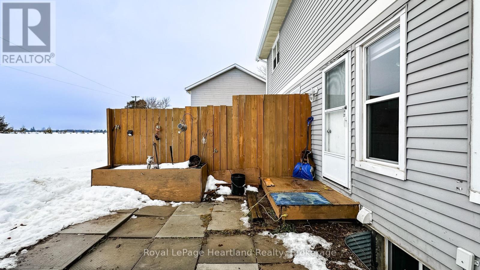 21 St Charles Place, Huron East (Vanastra), Ontario  N0M 1L0 - Photo 37 - X12807186