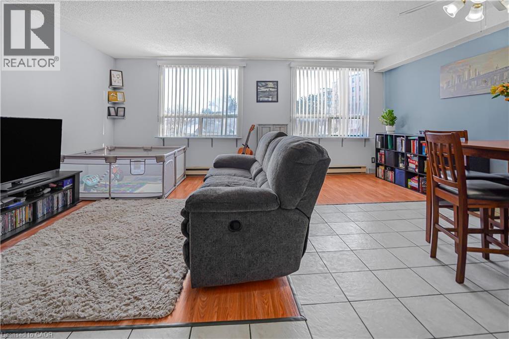 18 Holborn Court Unit# 203, Kitchener, Ontario  N2A 4A1 - Photo 5 - 40802775