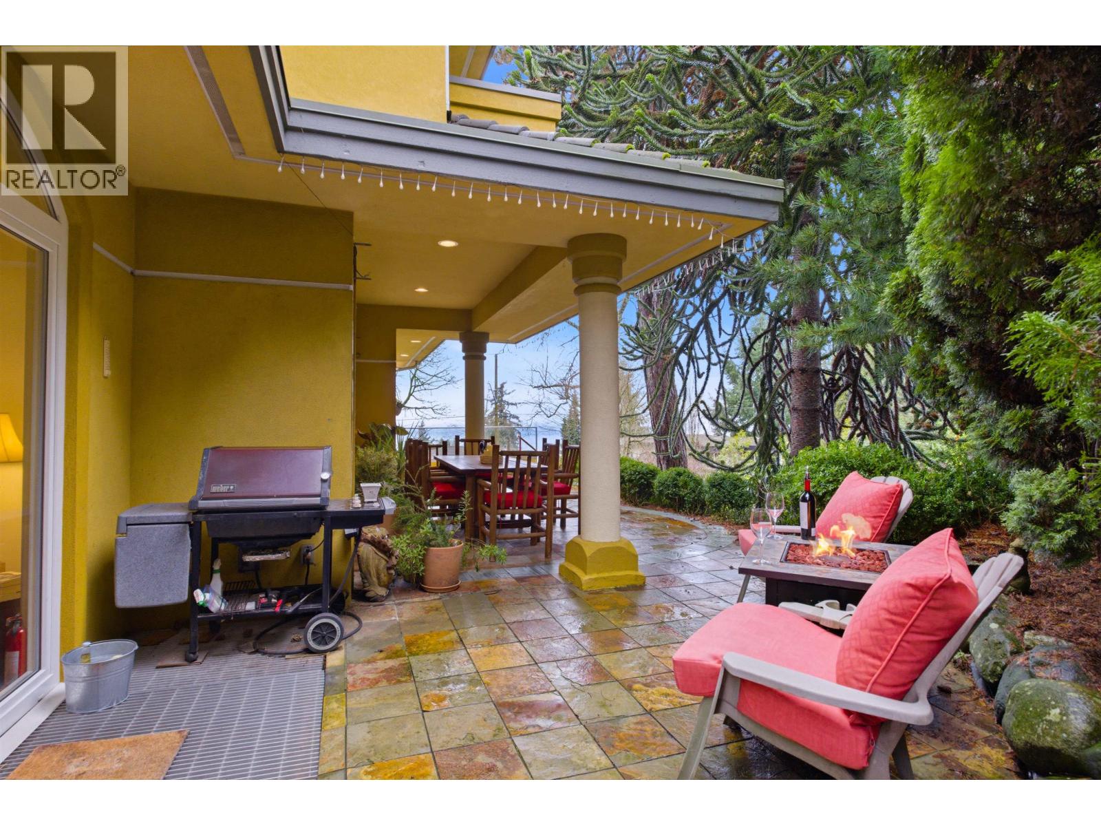 2635 Rosebery Avenue, West Vancouver, British Columbia  V7V 3A3 - Photo 34 - R3090683