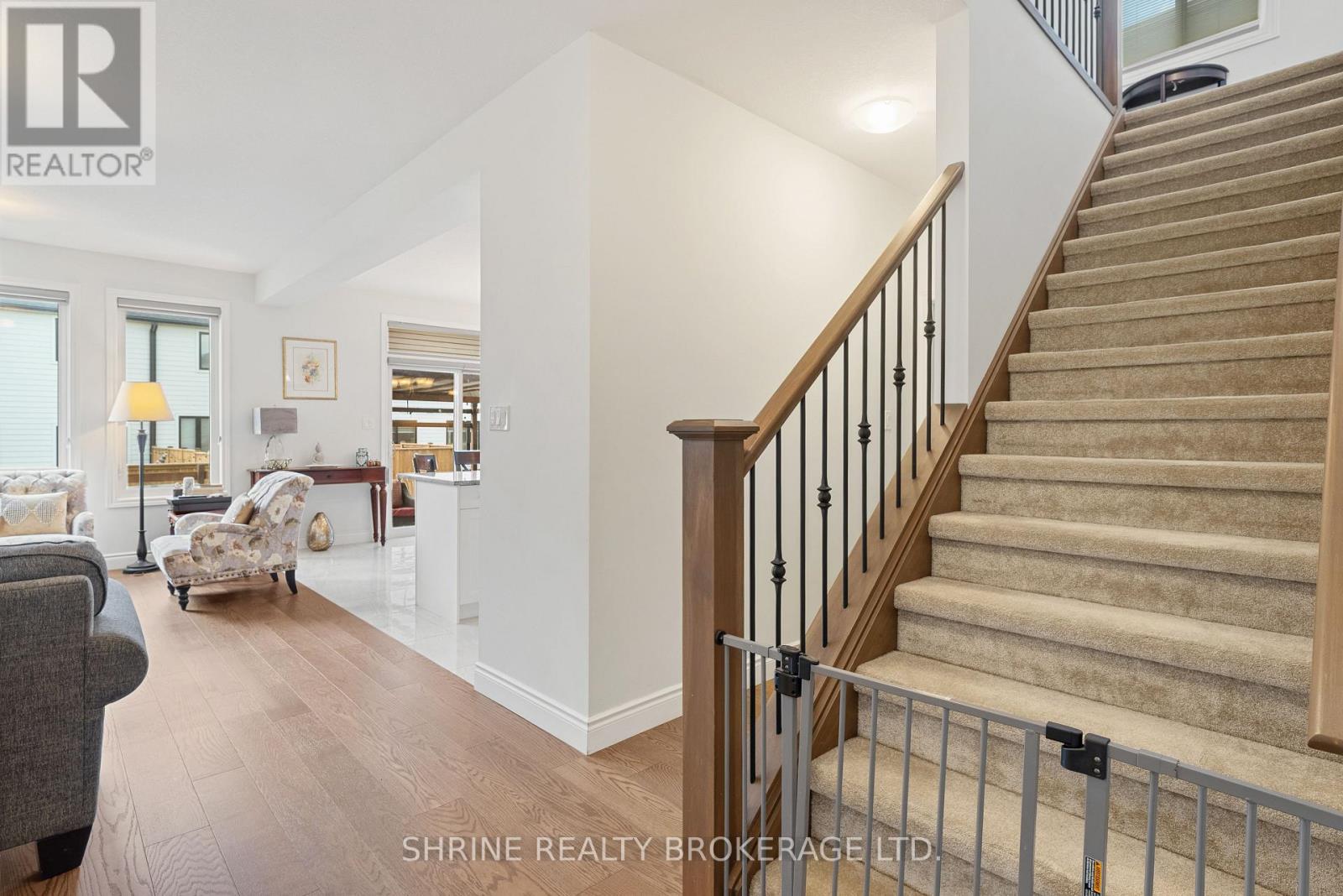 3719 Somerston Crescent, London South, Ontario  N6L 0G4 - Photo 8 - X12807240