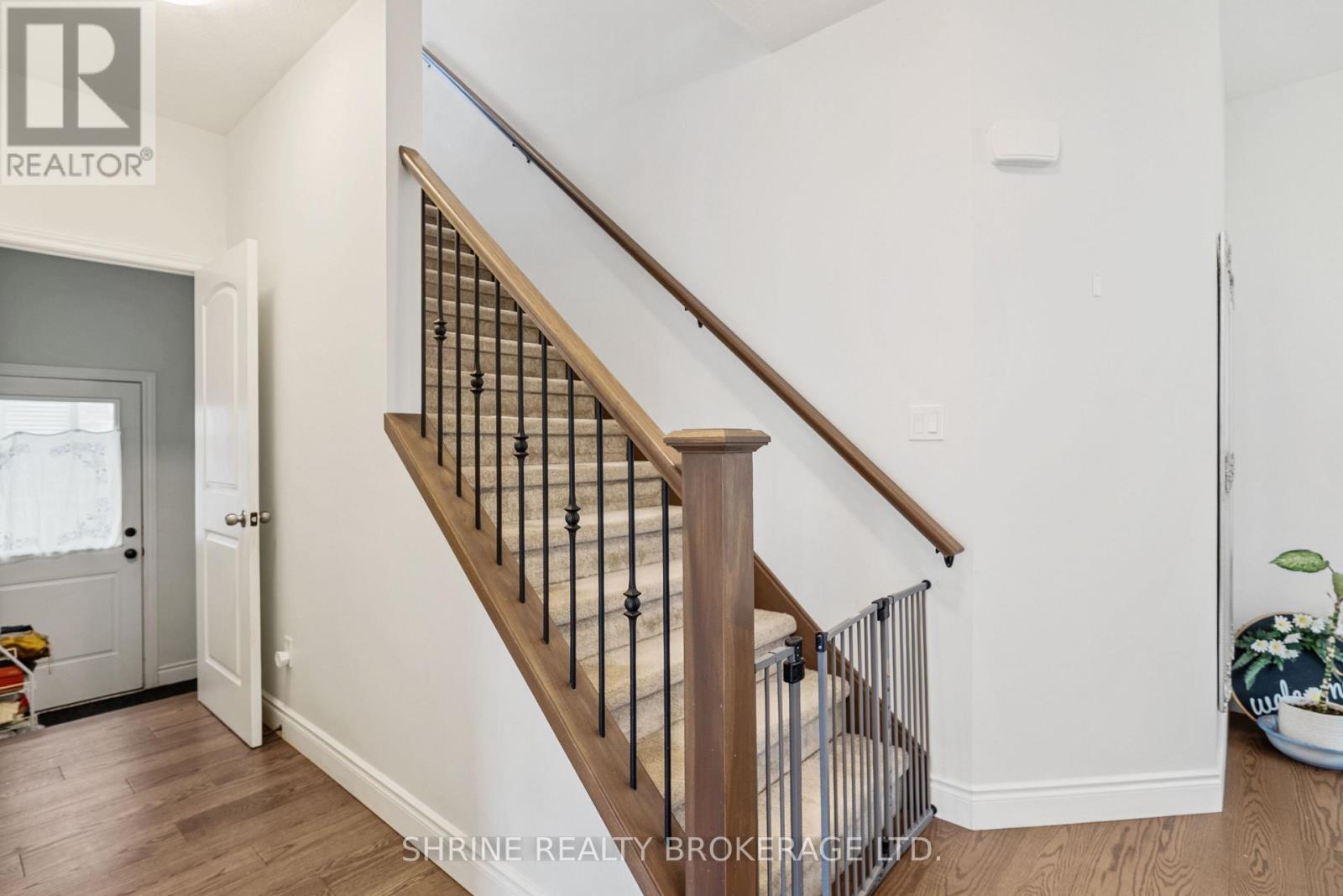 3719 Somerston Crescent, London South, Ontario  N6L 0G4 - Photo 9 - X12807240