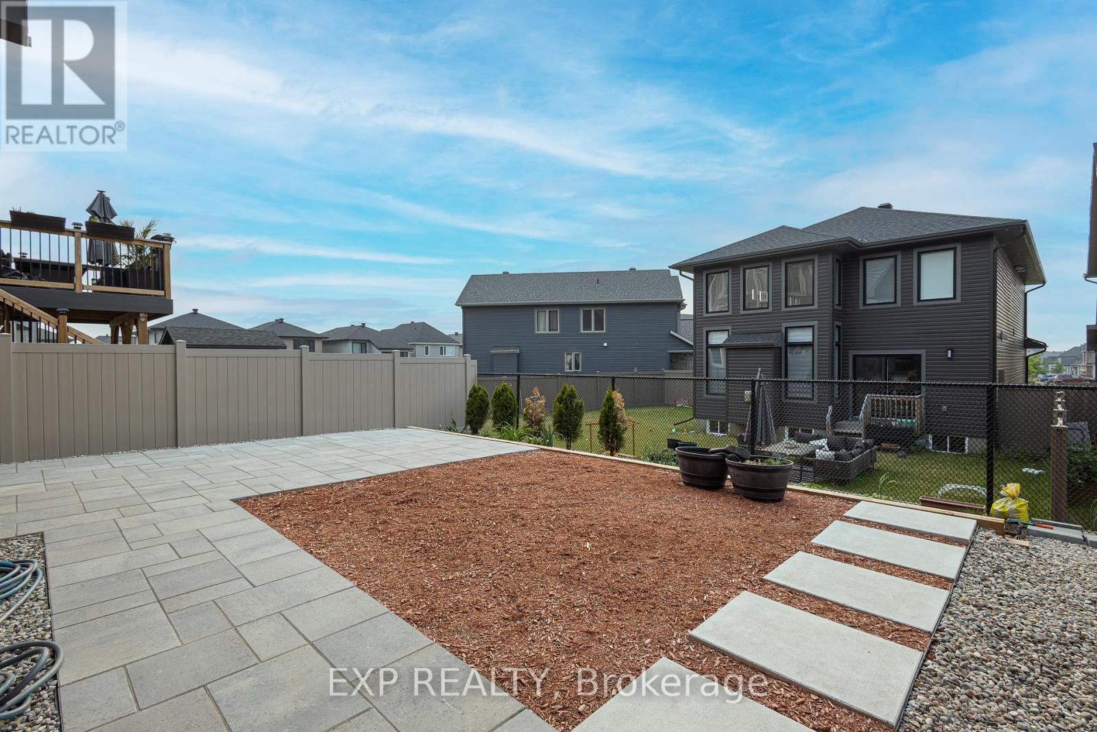 72 Dun Skipper Drive, Ottawa, Ontario  K1X 0E8 - Photo 36 - X12807170