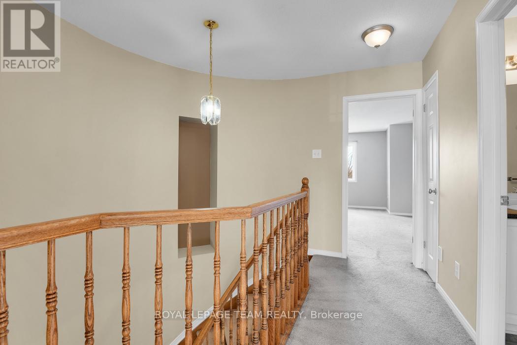 2047 Dunollie Crescent, Ottawa, Ontario  K2W 1H5 - Photo 18 - X12807192