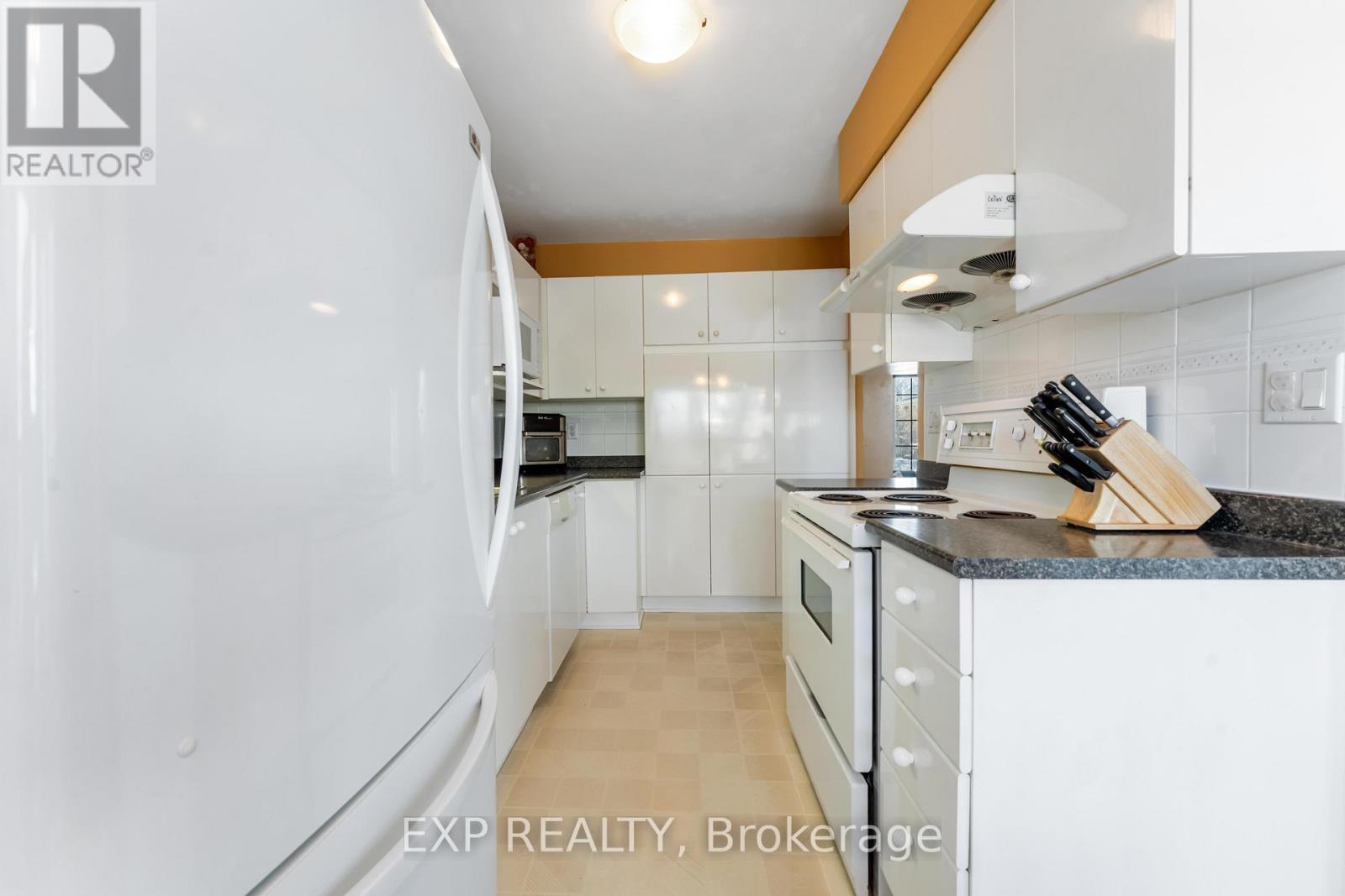 5 Mullcraft Crescent, Ottawa, Ontario  K2J 4P8 - Photo 8 - X12807202