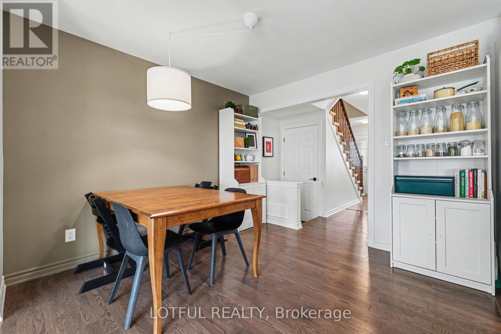 521 Foxlight Circle, Ottawa, Ontario  K2M 0L9 - Photo 10 - X12807222