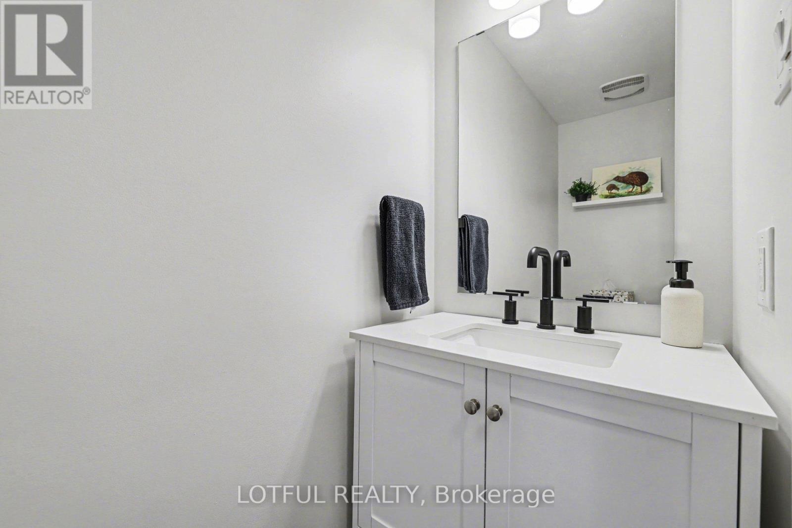 521 Foxlight Circle, Ottawa, Ontario  K2M 0L9 - Photo 17 - X12807222
