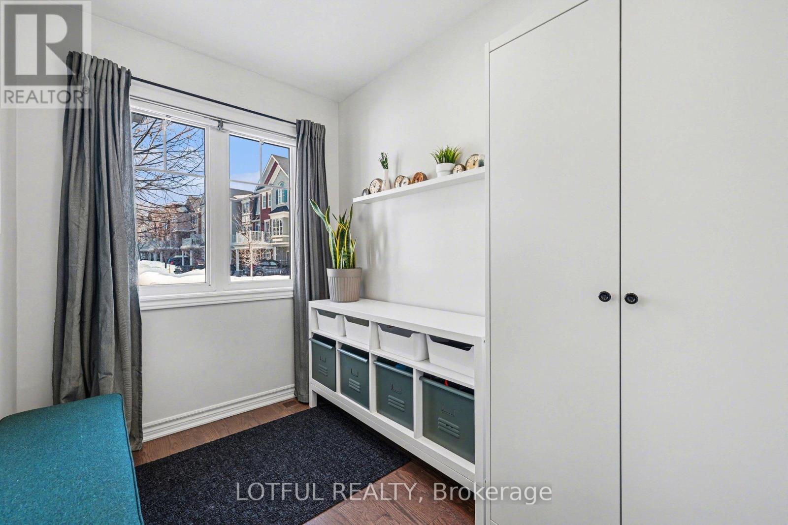 521 Foxlight Circle, Ottawa, Ontario  K2M 0L9 - Photo 23 - X12807222