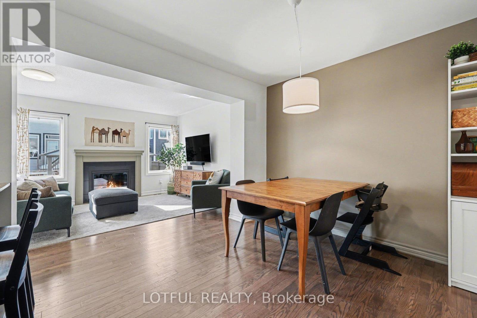 521 Foxlight Circle, Ottawa, Ontario  K2M 0L9 - Photo 9 - X12807222