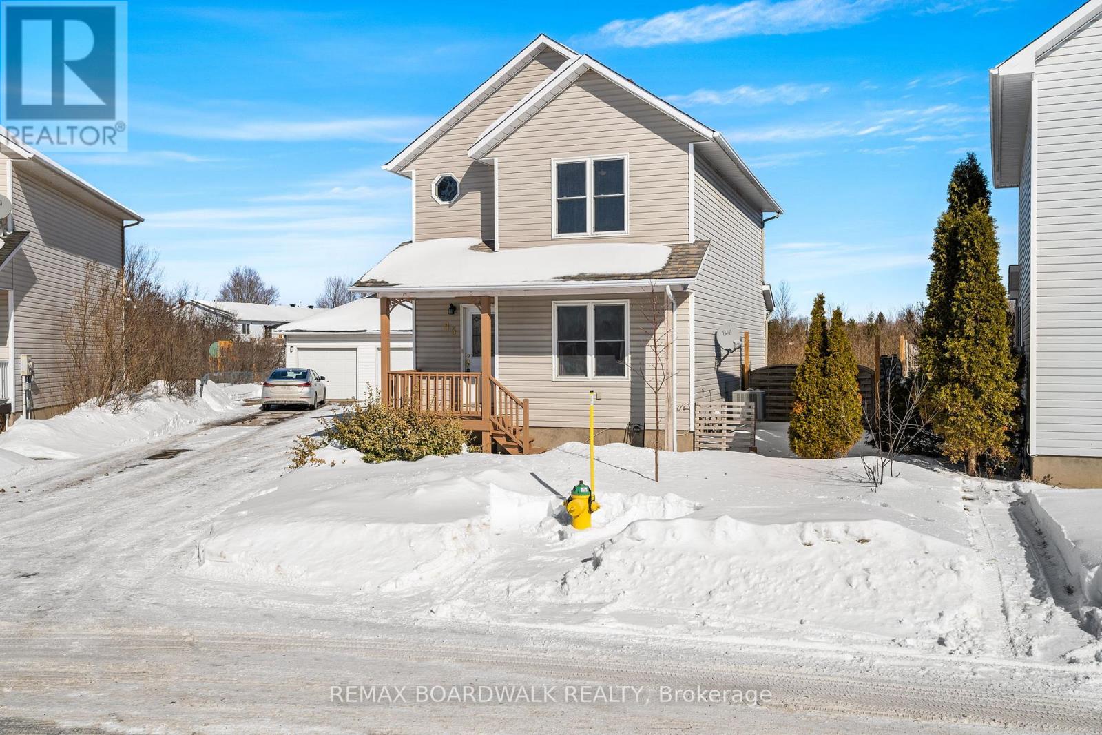 45 Johnston Street, Carleton Place, Ontario  K7C 4R7 - Photo 3 - X12807230