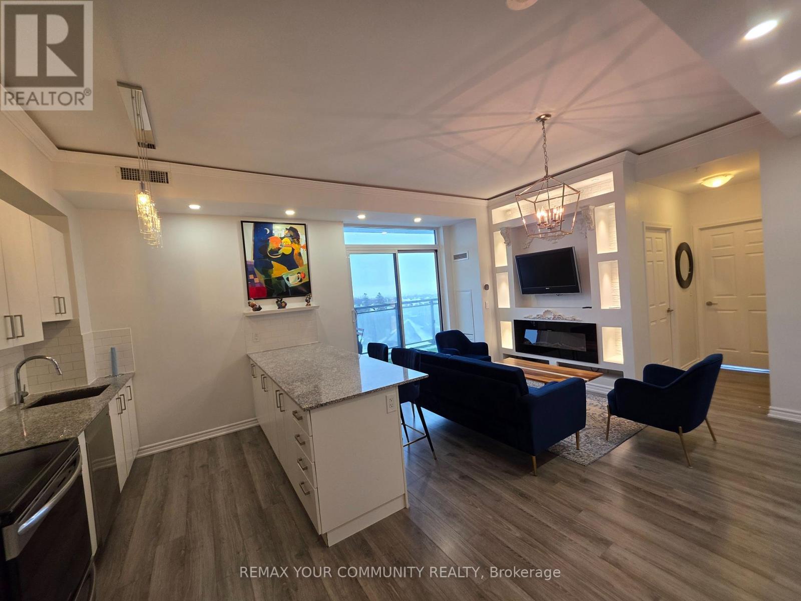 726 - 11611 Yonge Street, Richmond Hill, Ontario  L4E 1G2 - Photo 9 - N12698918