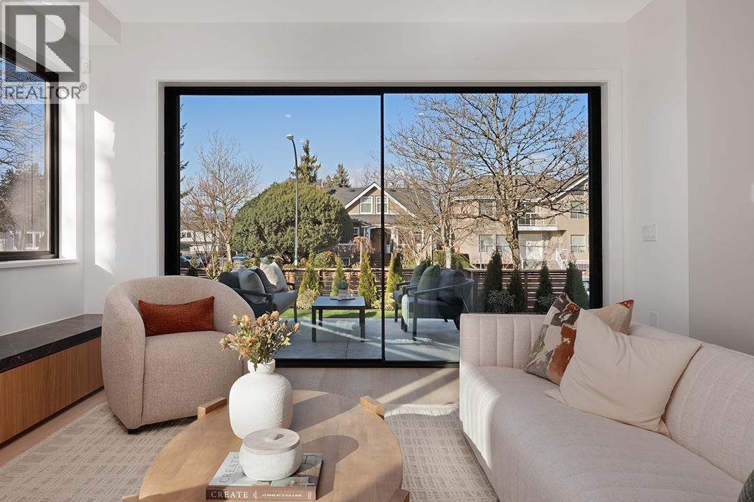 396 W 21 Avenue, Vancouver, British Columbia  V5Y 2E5 - Photo 6 - R3092014