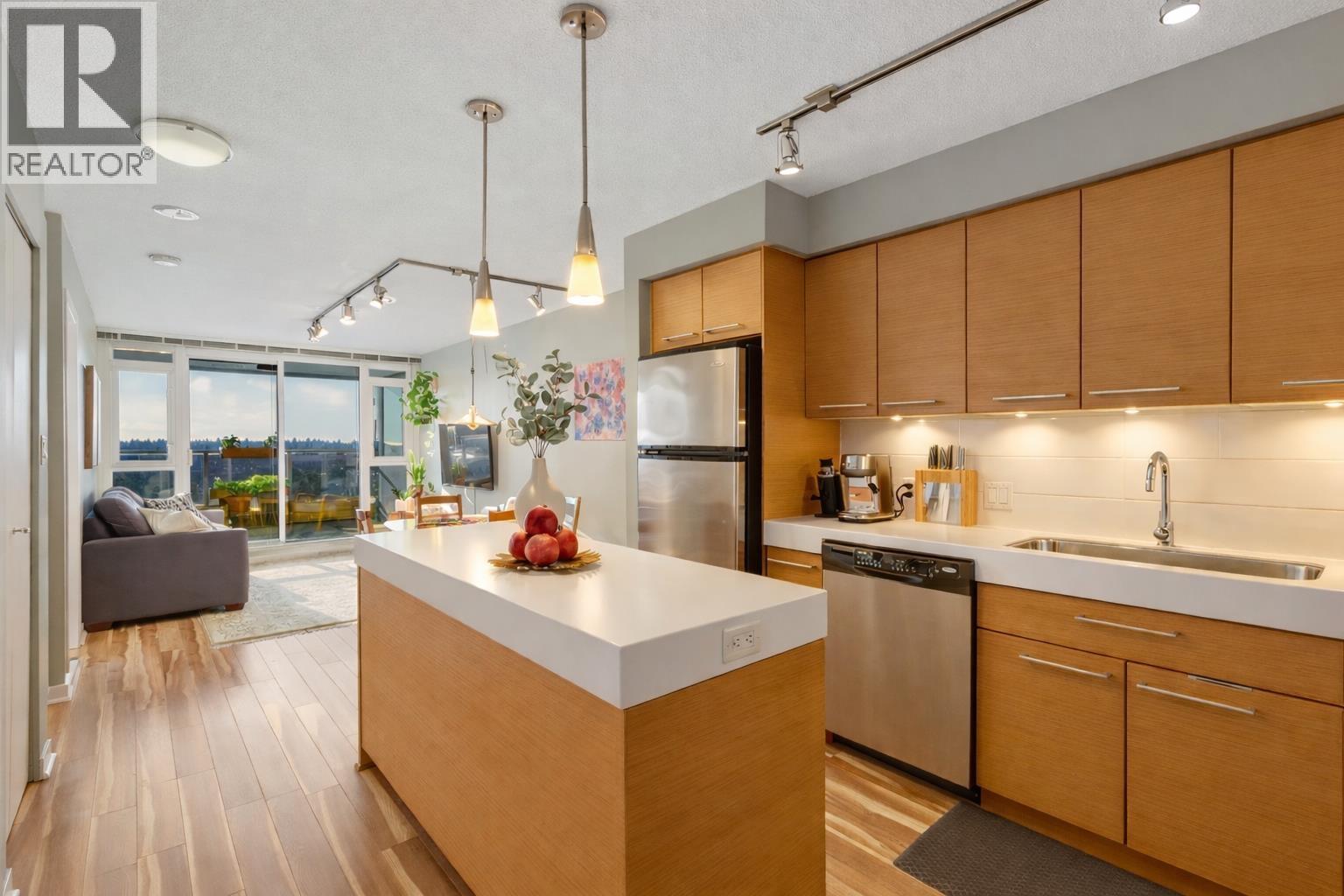 706 2770 Sophia Street, Vancouver, British Columbia  V5T 0A4 - Photo 3 - R3092025