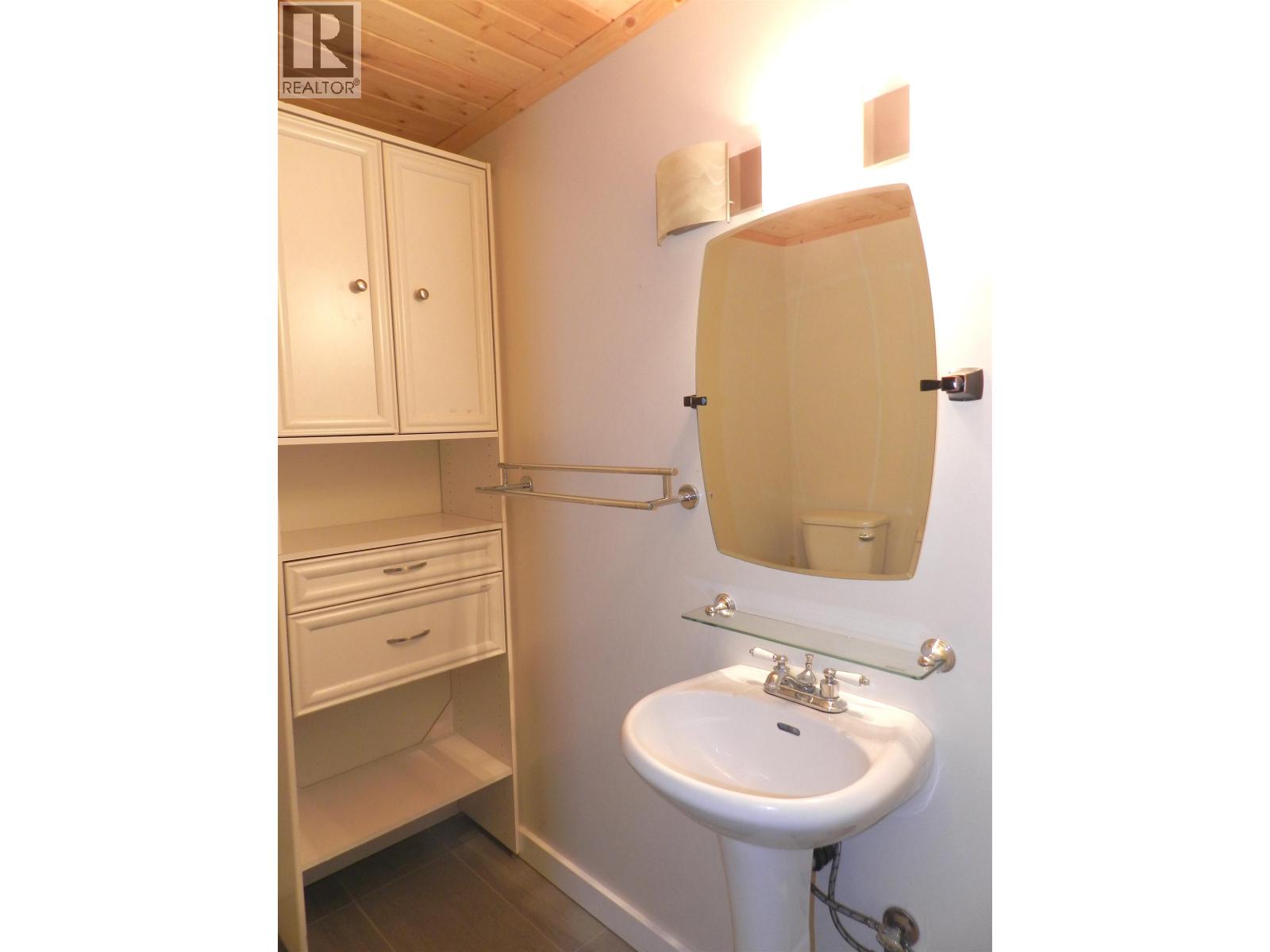 4902 Laurel Avenue, Sechelt, British Columbia  V7Z 0B7 - Photo 32 - R3092041