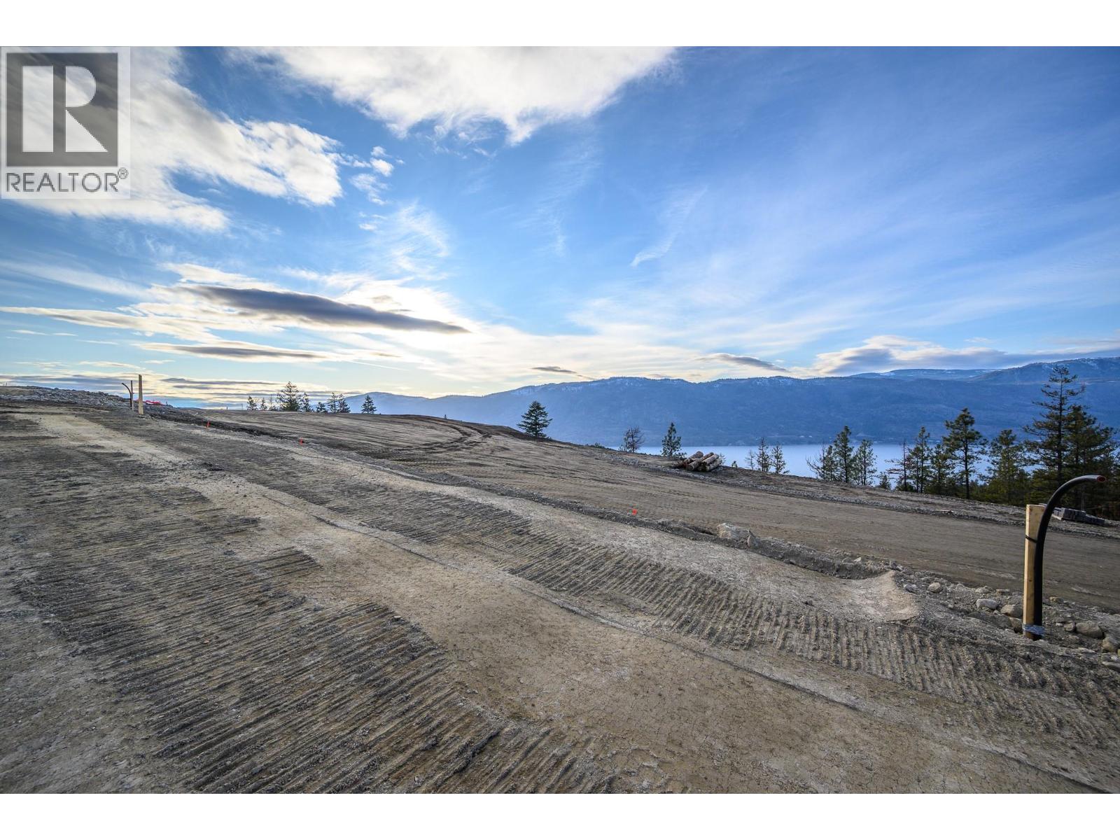 11 Beacon Hill Drive, Lake Country, British Columbia  V4V 0A9 - Photo 11 - 10376069