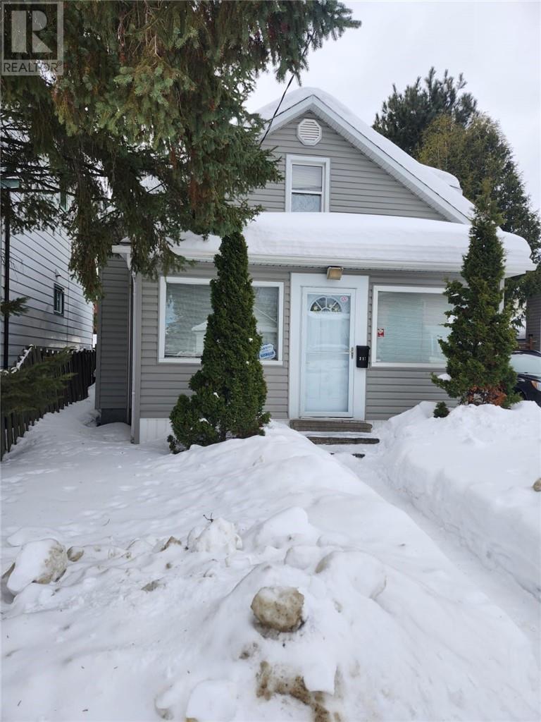 217 St George Street, Sudbury, Ontario  P3C 2X1 - Photo 2 - 2126513