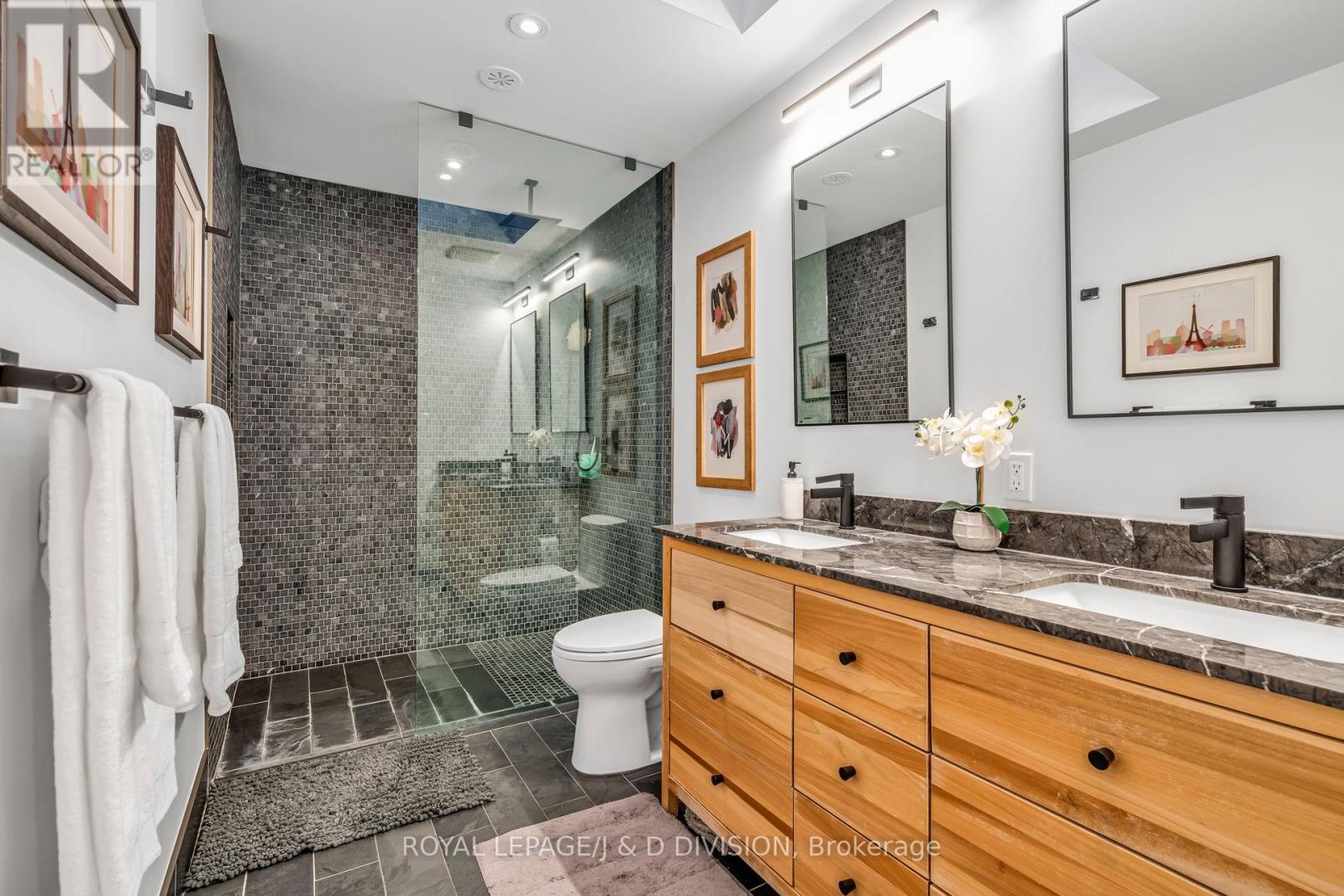 453 Oriole Parkway, Toronto, Ontario  M5P 2H7 - Photo 33 - C12807200