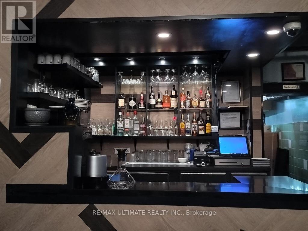 3401 Yonge Street, Toronto, Ontario  M4N 2M8 - Photo 3 - C12807246