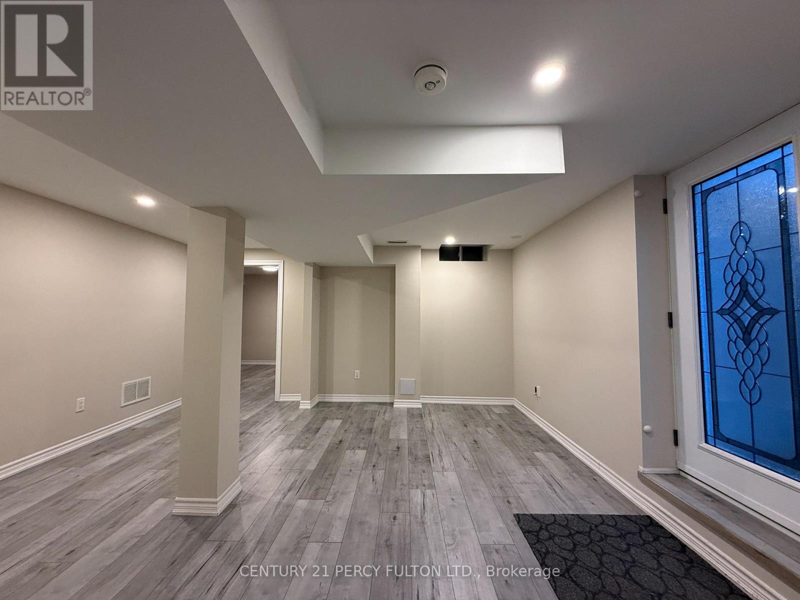 7 Redmond Drive, Ajax, Ontario  L1S 5R7 - Photo 2 - E12807234