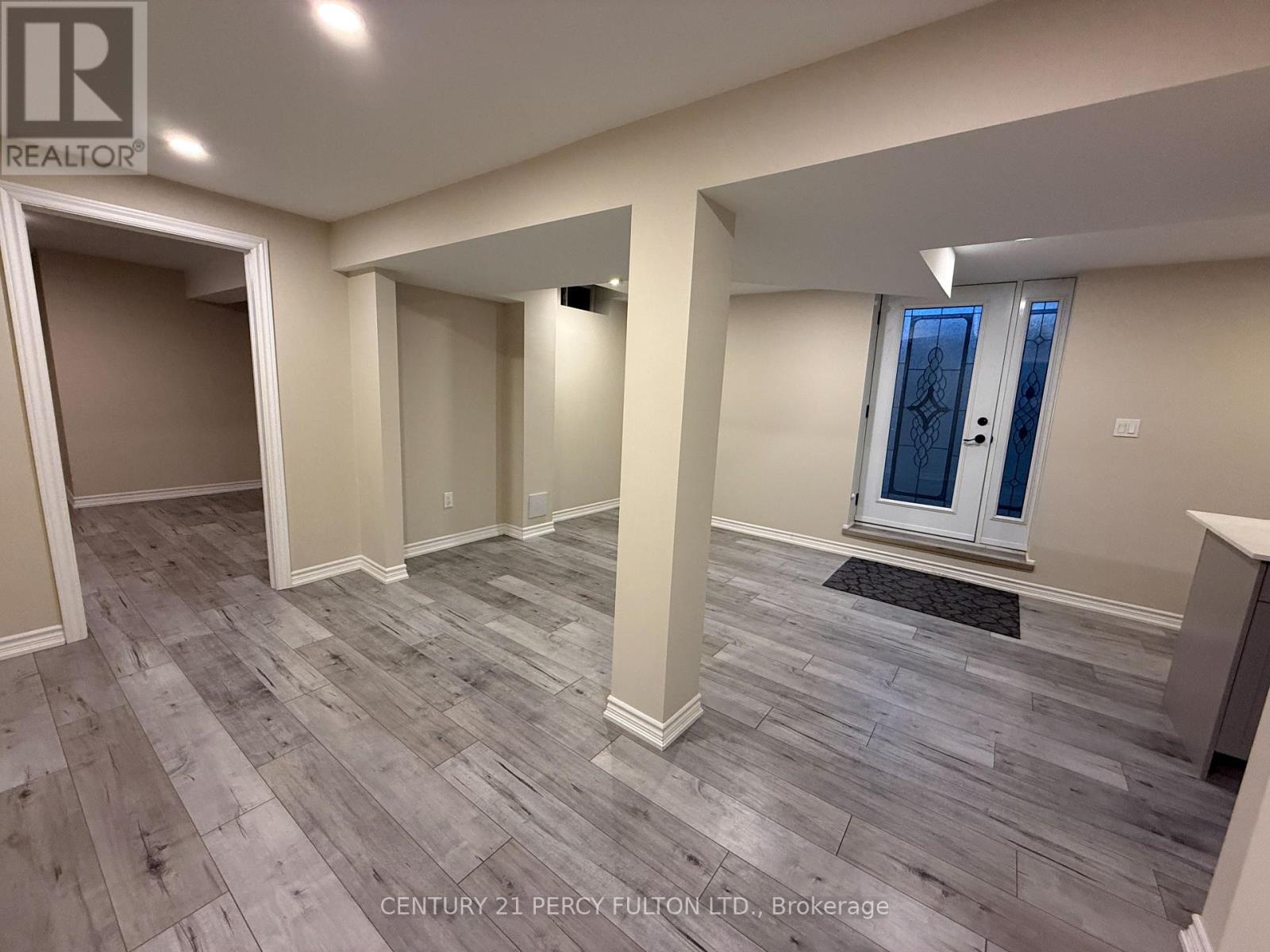 7 Redmond Drive, Ajax, Ontario  L1S 5R7 - Photo 3 - E12807234