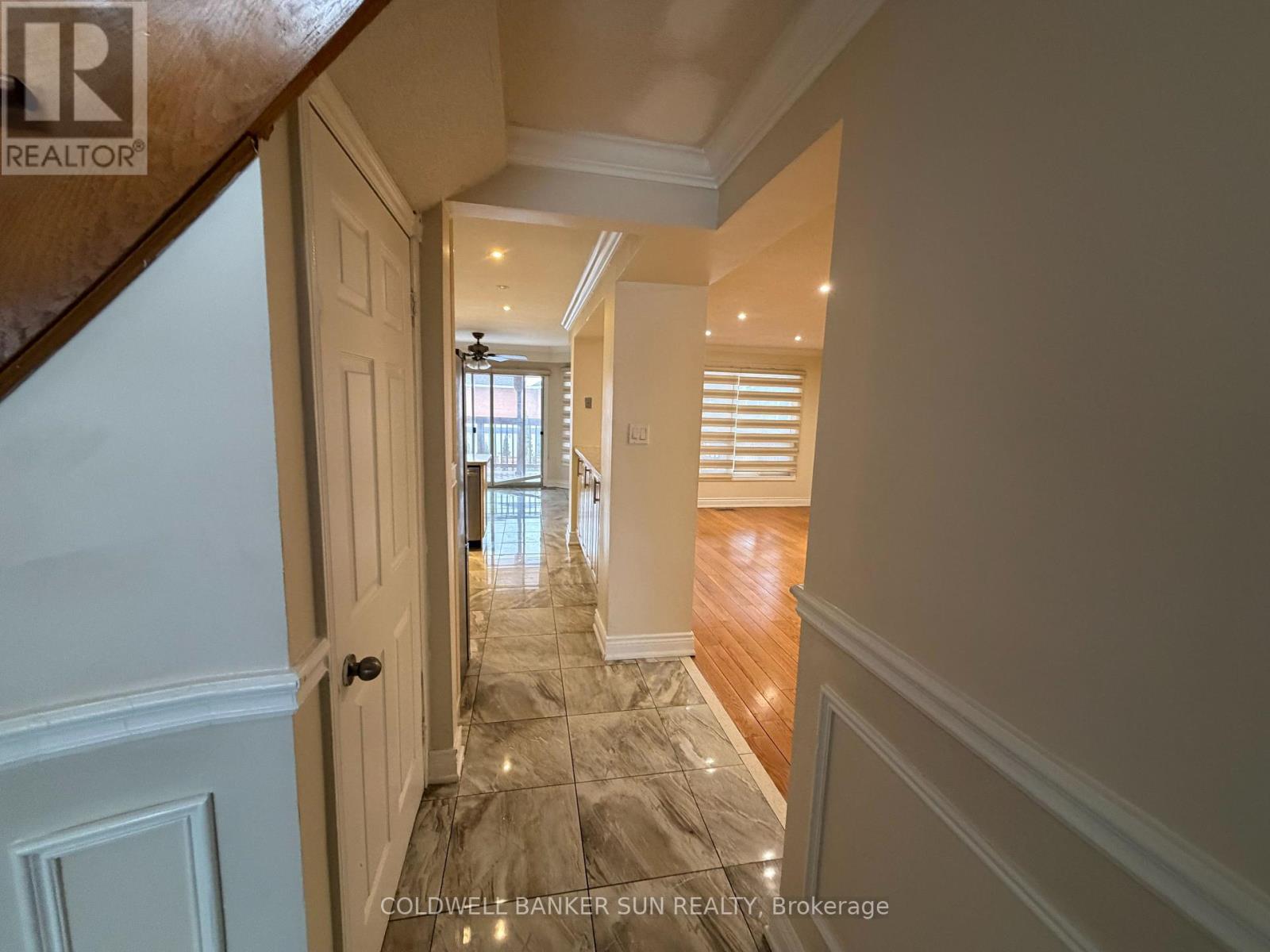 1622 Bristol Road W, Mississauga, Ontario  L5M 4B5 - Photo 13 - W12795232