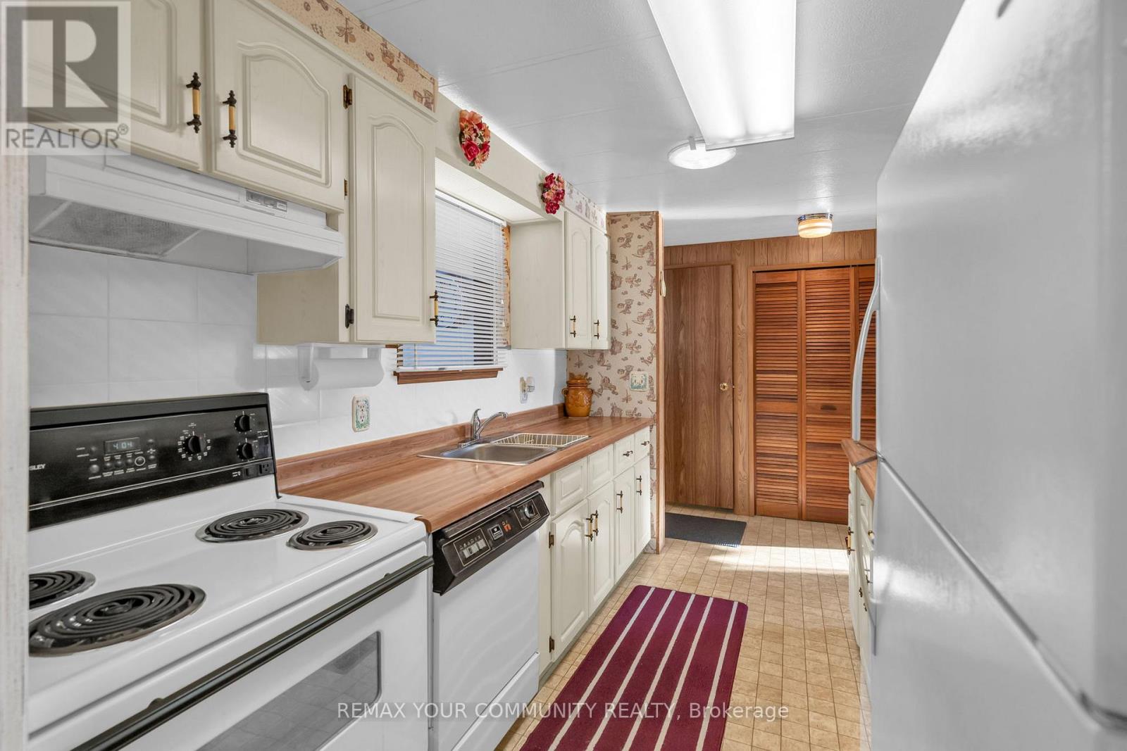 22 Emery Court, Georgina, Ontario  L0E 1R0 - Photo 27 - N12807260