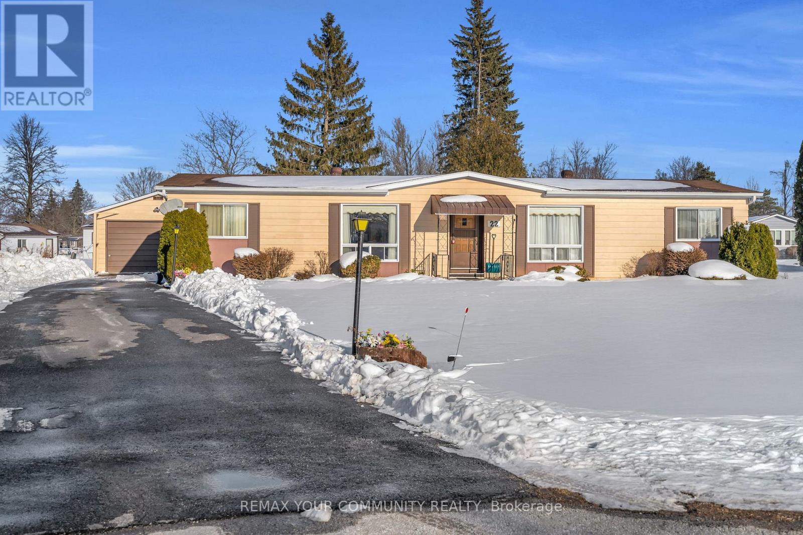 22 Emery Court, Georgina, Ontario  L0E 1R0 - Photo 3 - N12807260