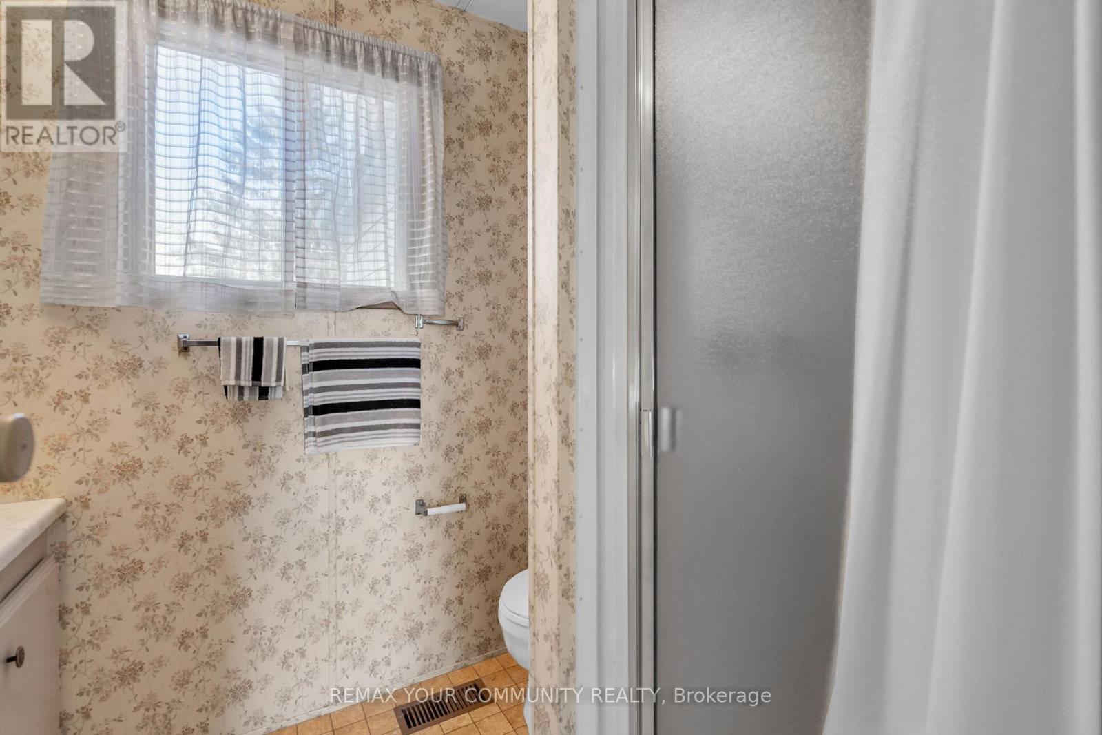 22 Emery Court, Georgina, Ontario  L0E 1R0 - Photo 42 - N12807260