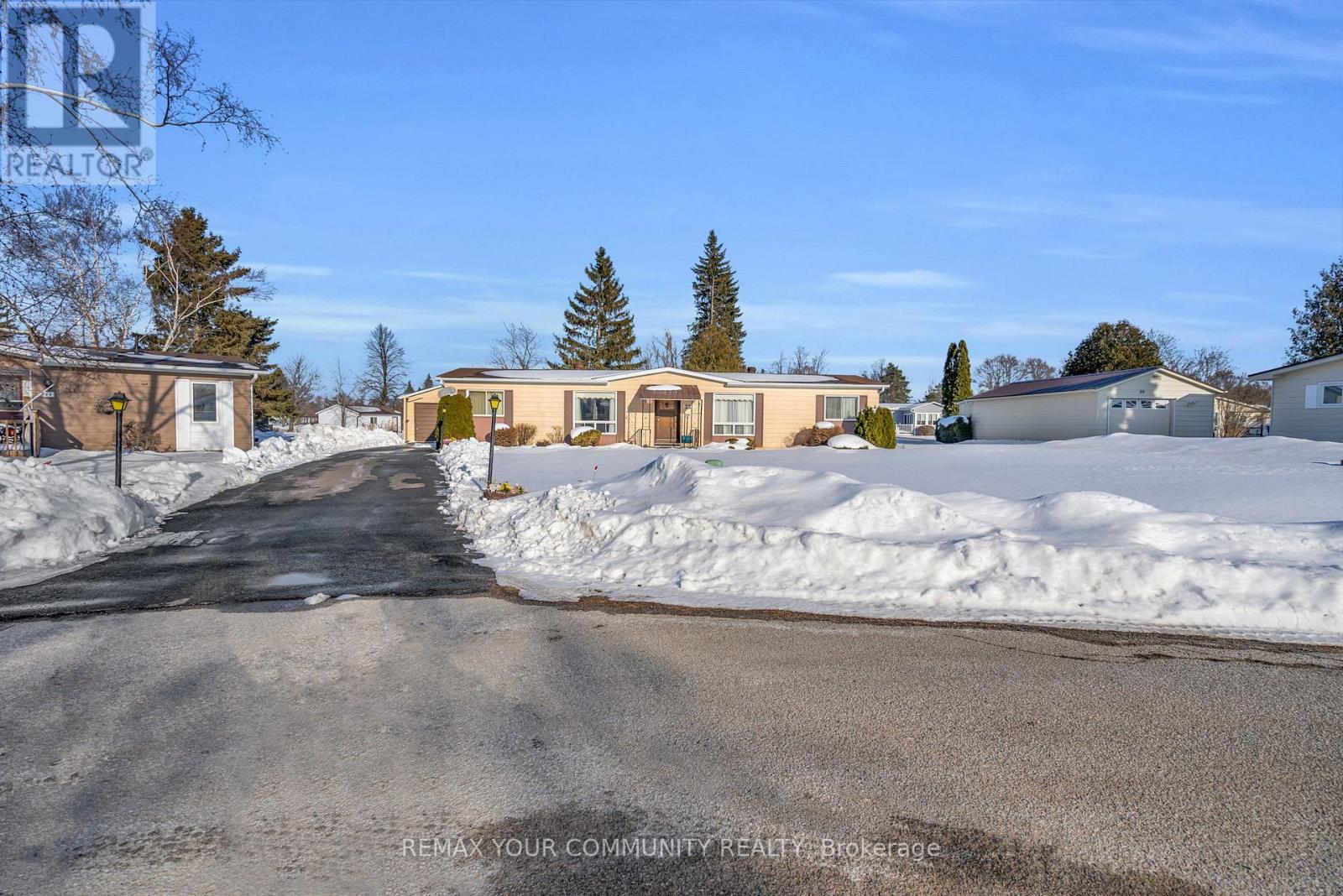 22 Emery Court, Georgina, Ontario  L0E 1R0 - Photo 8 - N12807260