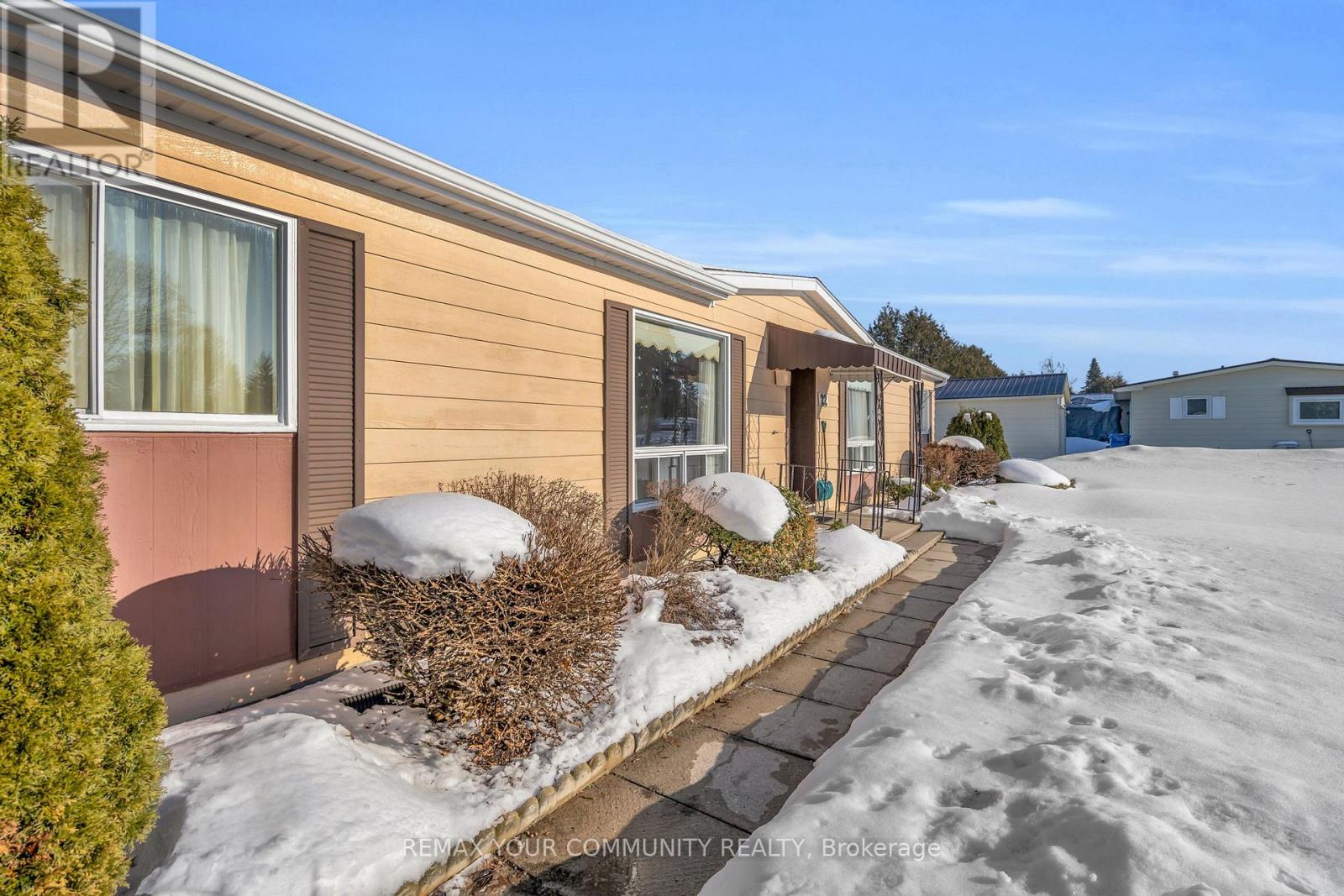 22 Emery Court, Georgina, Ontario  L0E 1R0 - Photo 9 - N12807260