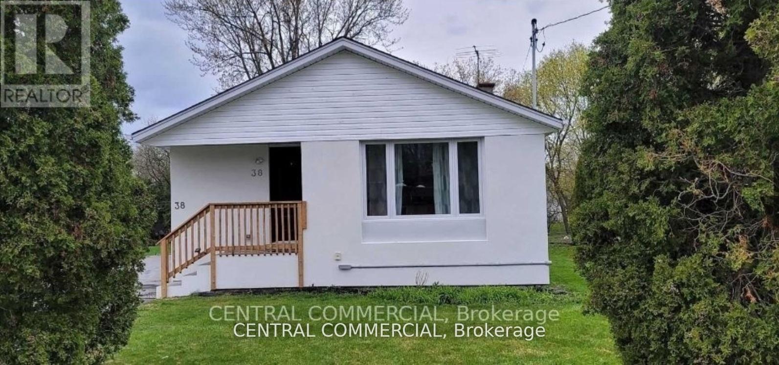 Main Floor - 38 Child Dr Drive N, Aurora, Ontario  L4G 1Y5 - Photo 1 - N12807266