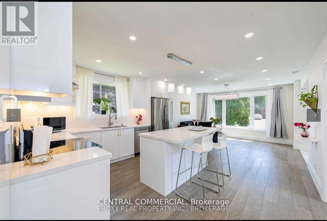 Main Floor - 38 Child Dr Drive N, Aurora, Ontario  L4G 1Y5 - Photo 10 - N12807266