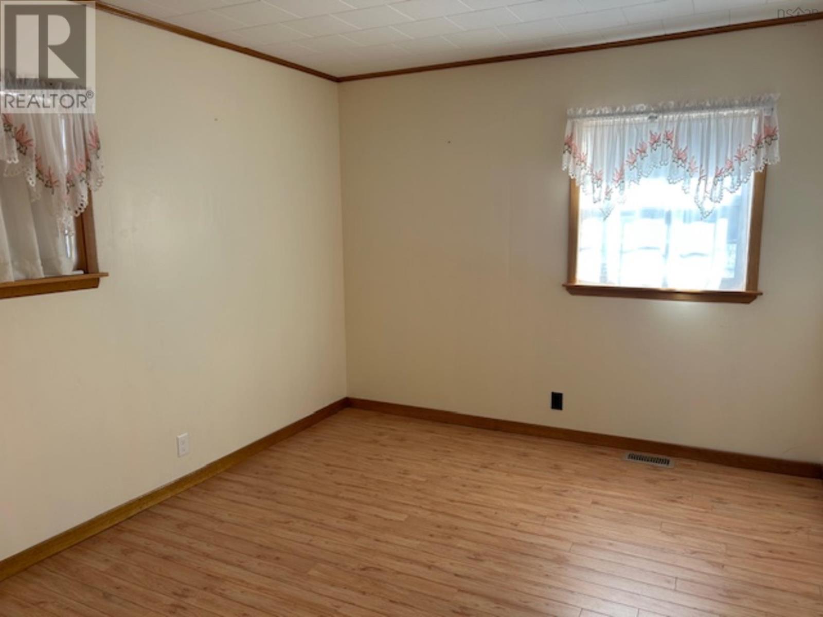 6 School Street, Clark's Harbour, Nova Scotia  B0W 1P0 - Photo 11 - 202602863