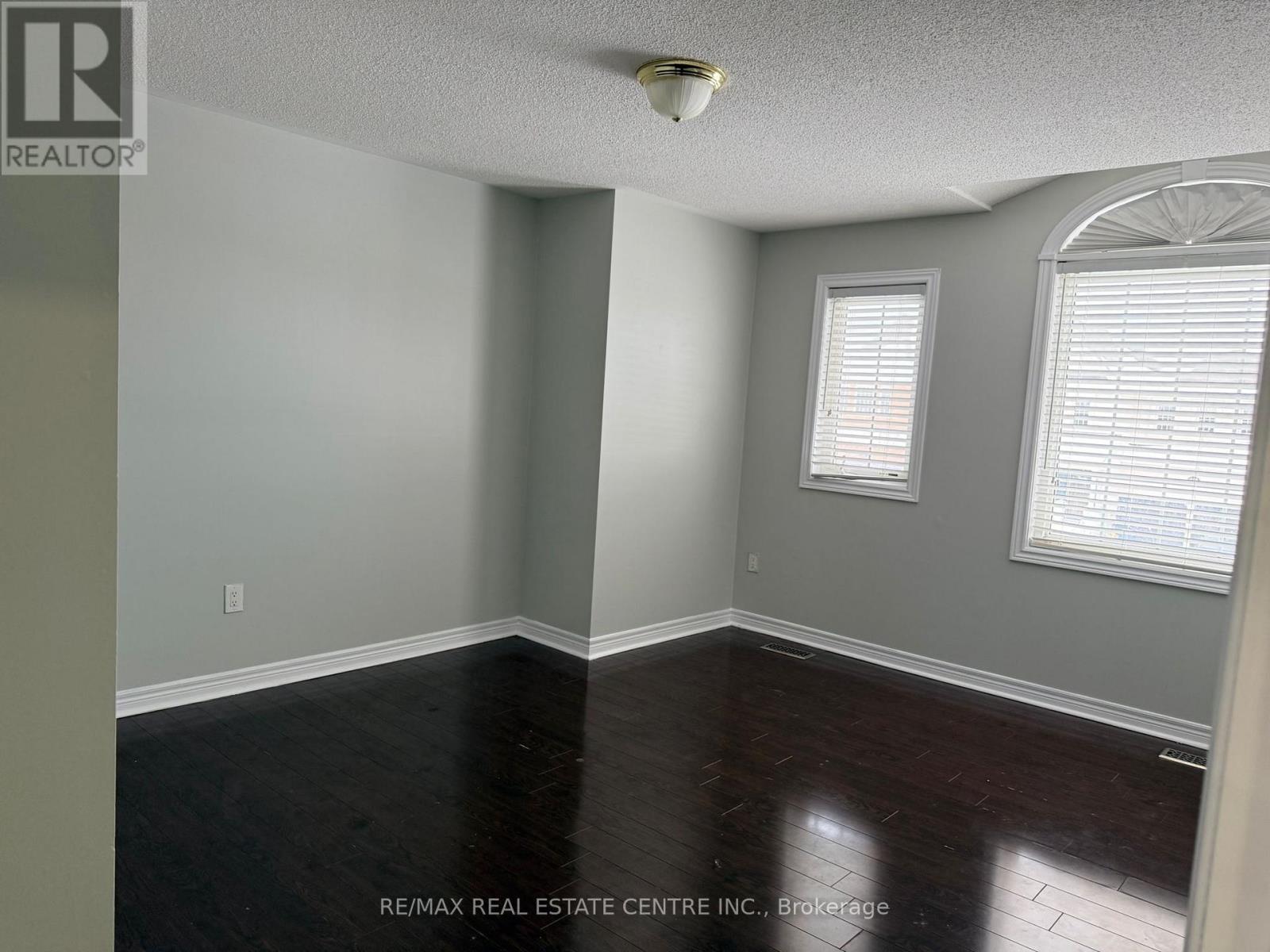 148 Gardenbrooke Trail, Brampton, Ontario  L6P 3C9 - Photo 17 - W12772994