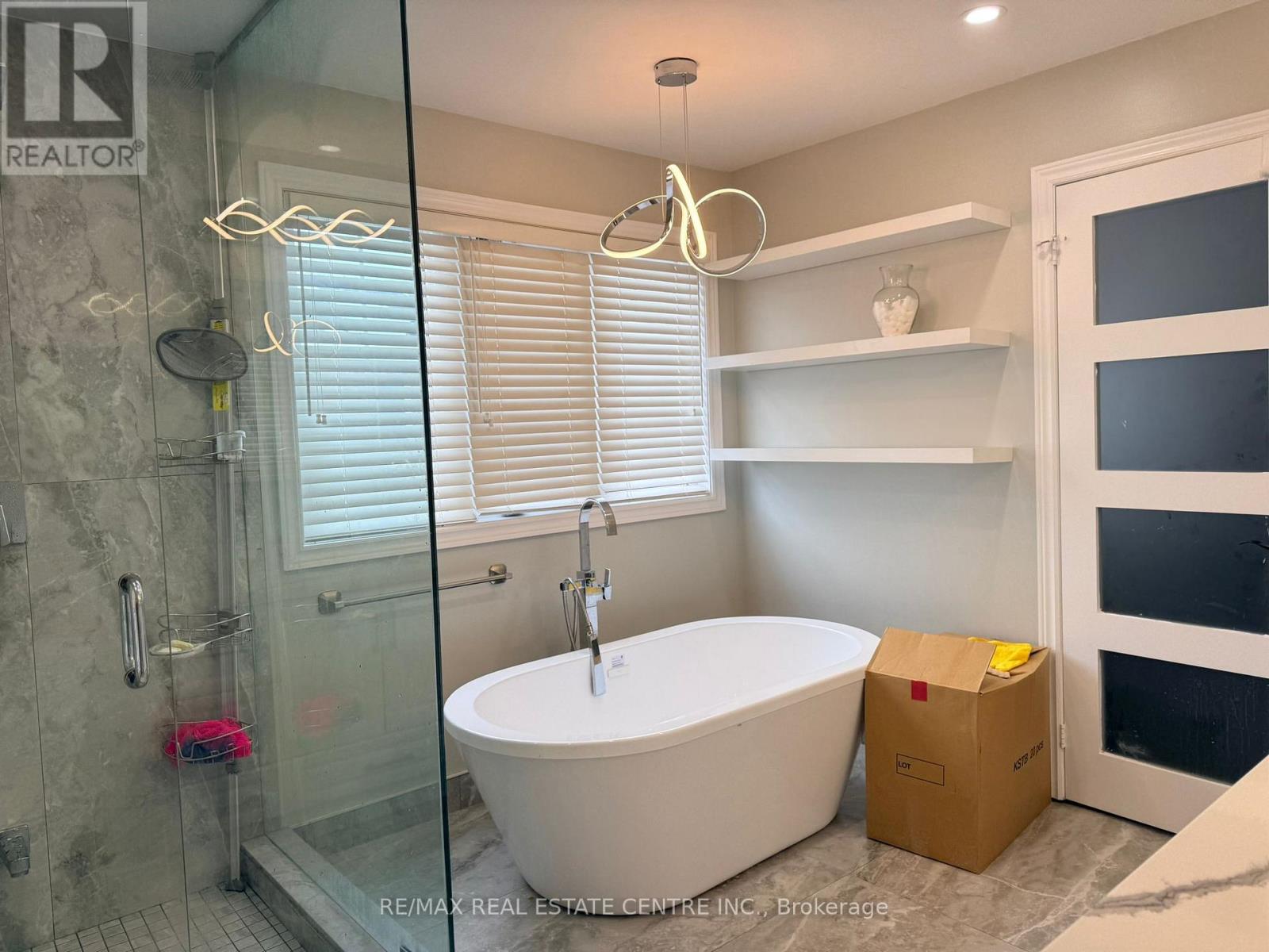 148 Gardenbrooke Trail, Brampton, Ontario  L6P 3C9 - Photo 19 - W12772994