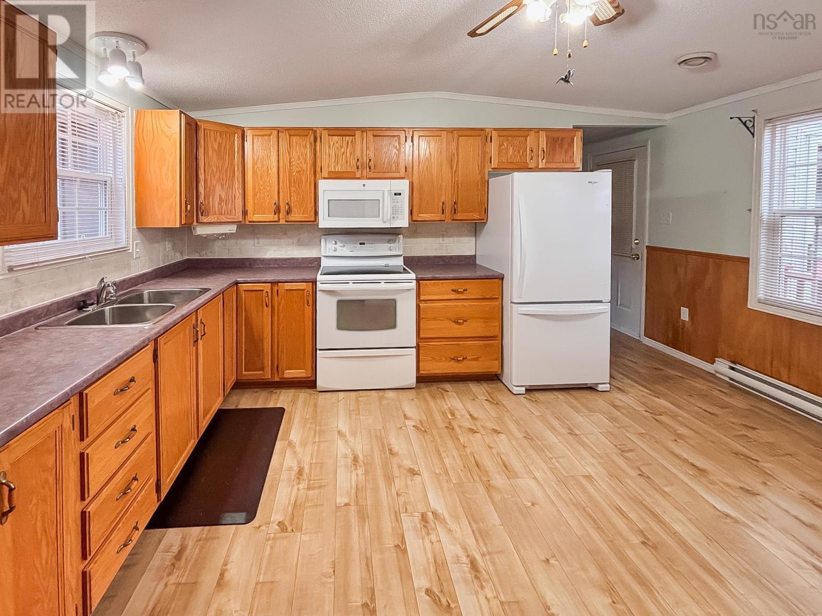 263 Seasons Drive, Bridgewater, Nova Scotia  B4V 3W1 - Photo 5 - 202524187