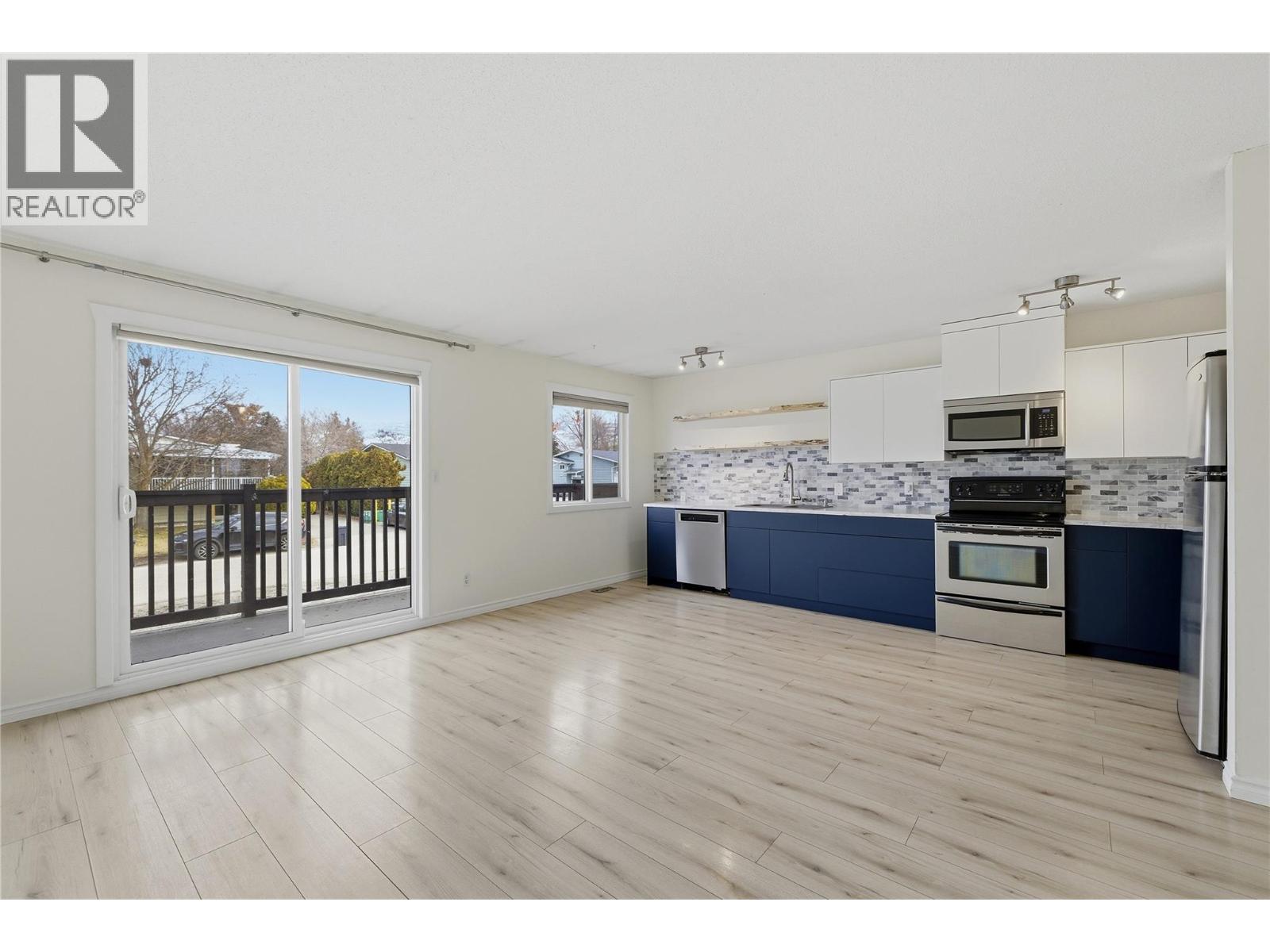 877 Tataryn Road, Kelowna, British Columbia  V1X 1N5 - Photo 15 - 10376409