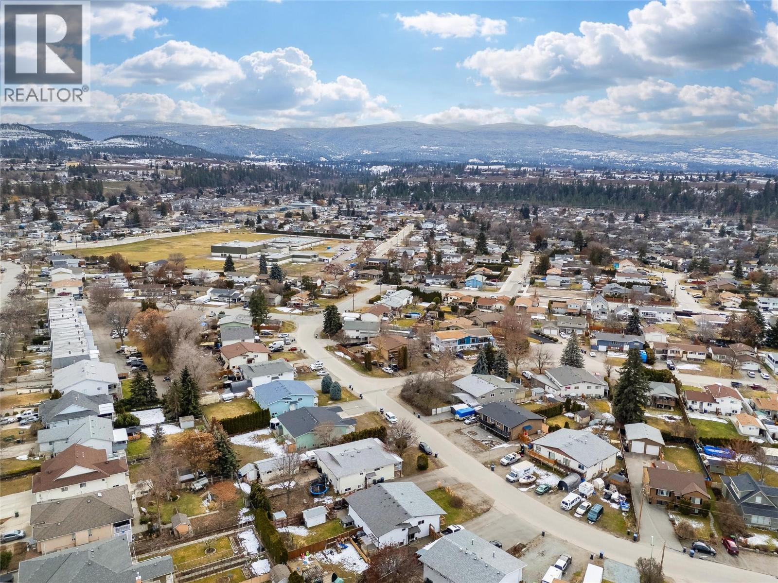 877 Tataryn Road, Kelowna, British Columbia  V1X 1N5 - Photo 40 - 10376409