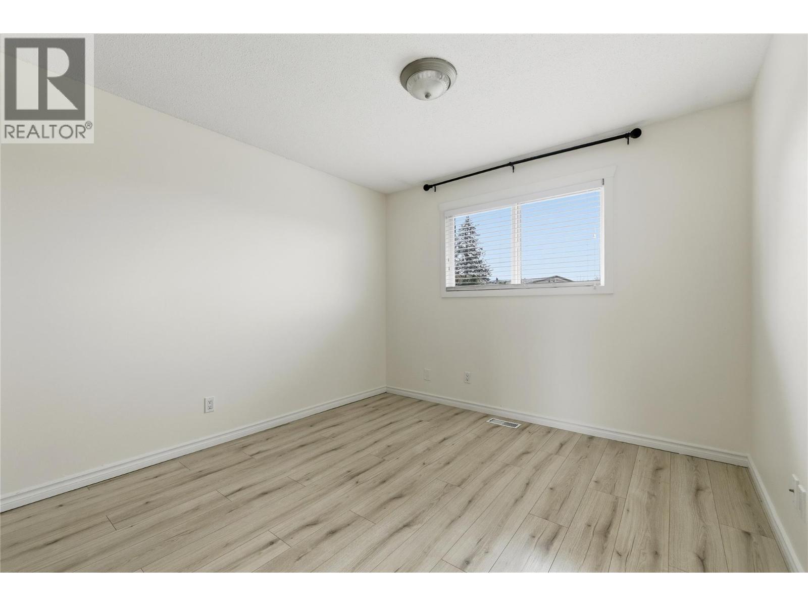 877 Tataryn Road, Kelowna, British Columbia  V1X 1N5 - Photo 21 - 10376409