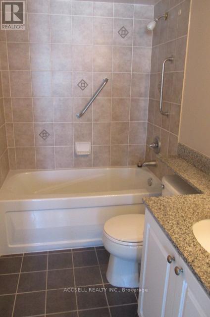 304 - 35 Via Rosedale, Brampton, Ontario  L6R 3J9 - Photo 9 - W12807198