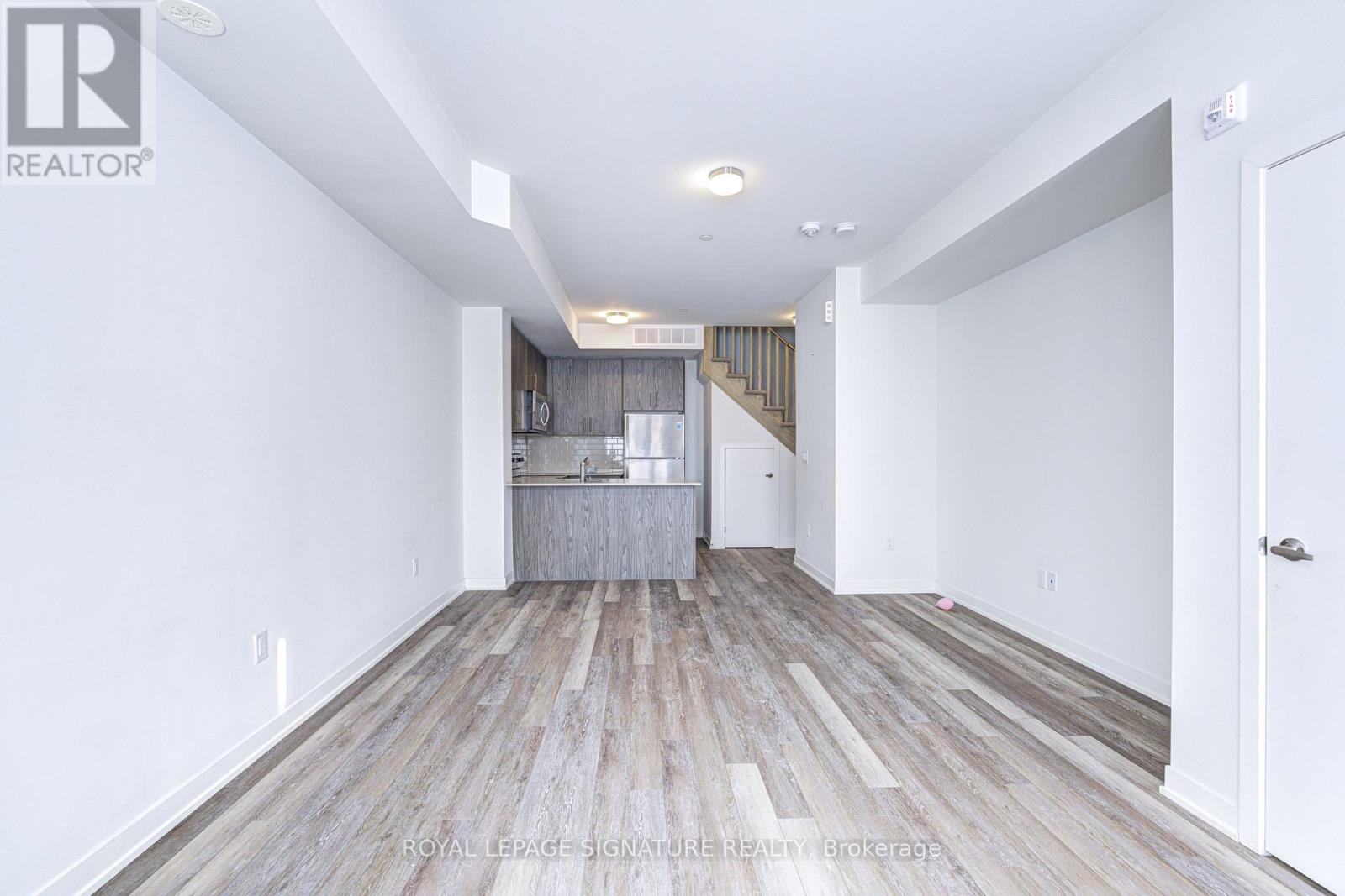 4 - 3429 Ridgeway Drive, Mississauga, Ontario  L5L 0B9 - Photo 6 - W12807210